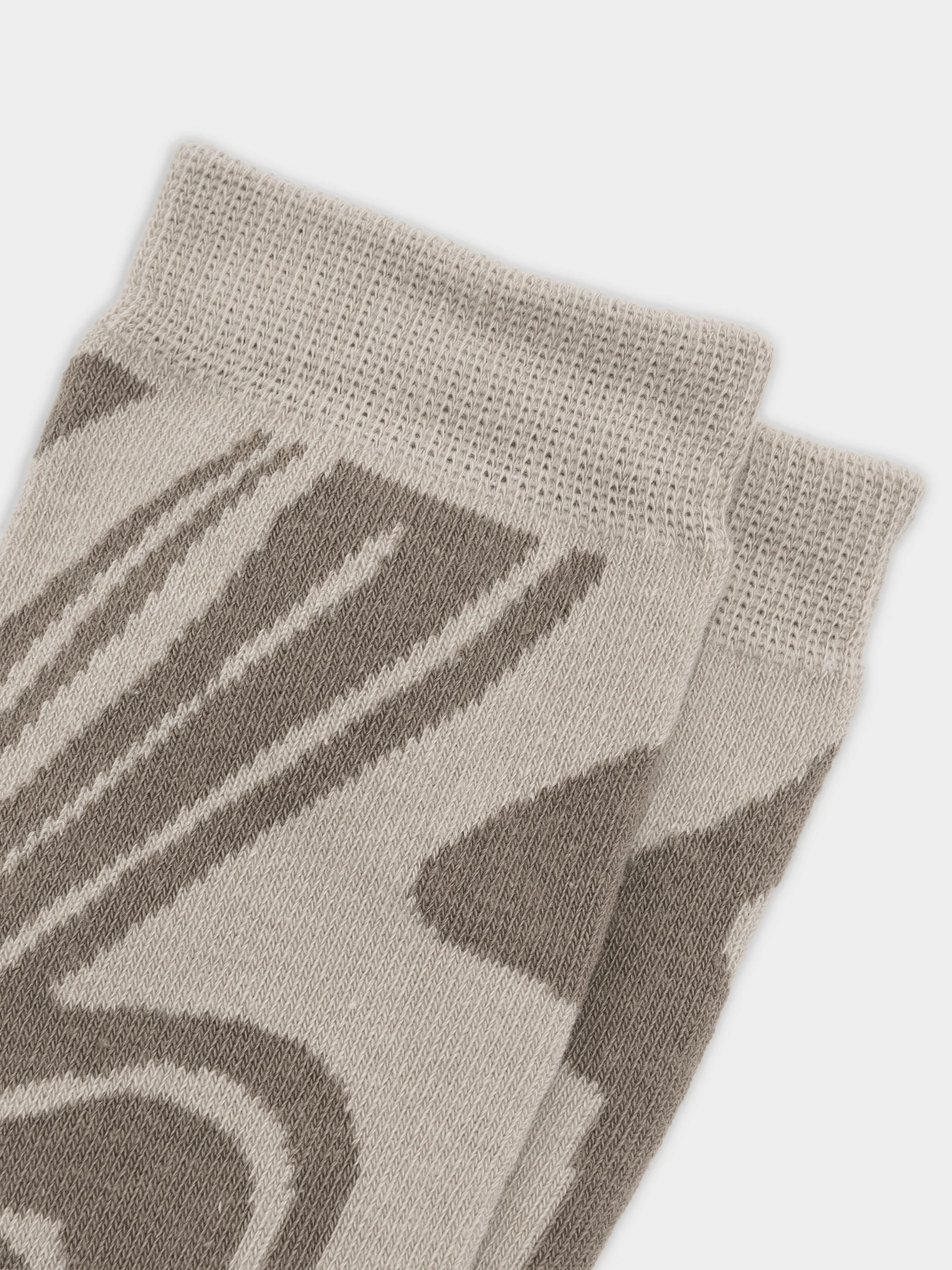 1 Pair of Swirl Socks - Image 2