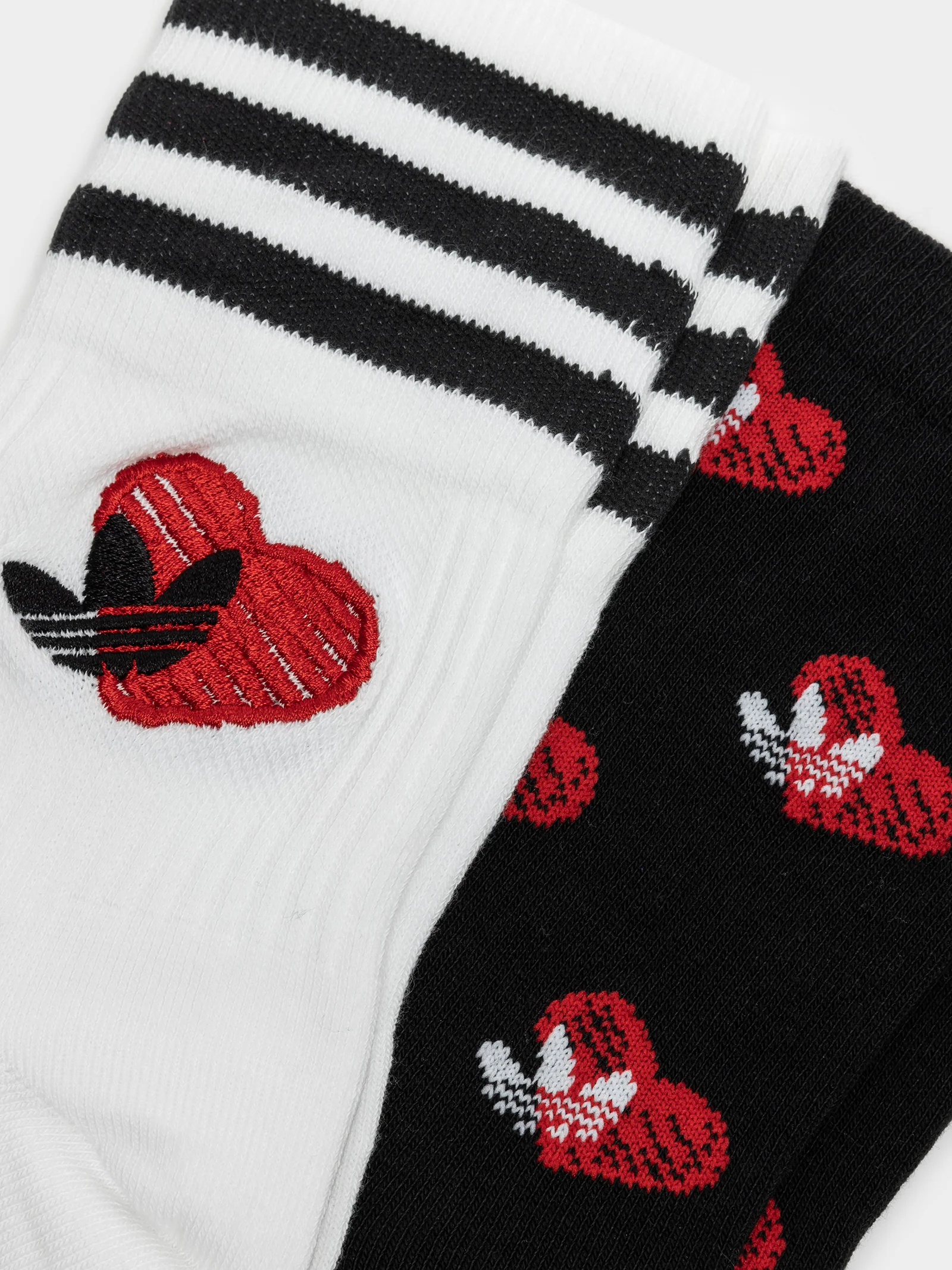 2 Pairs of V-Day Mid Cut Socks - Image 2