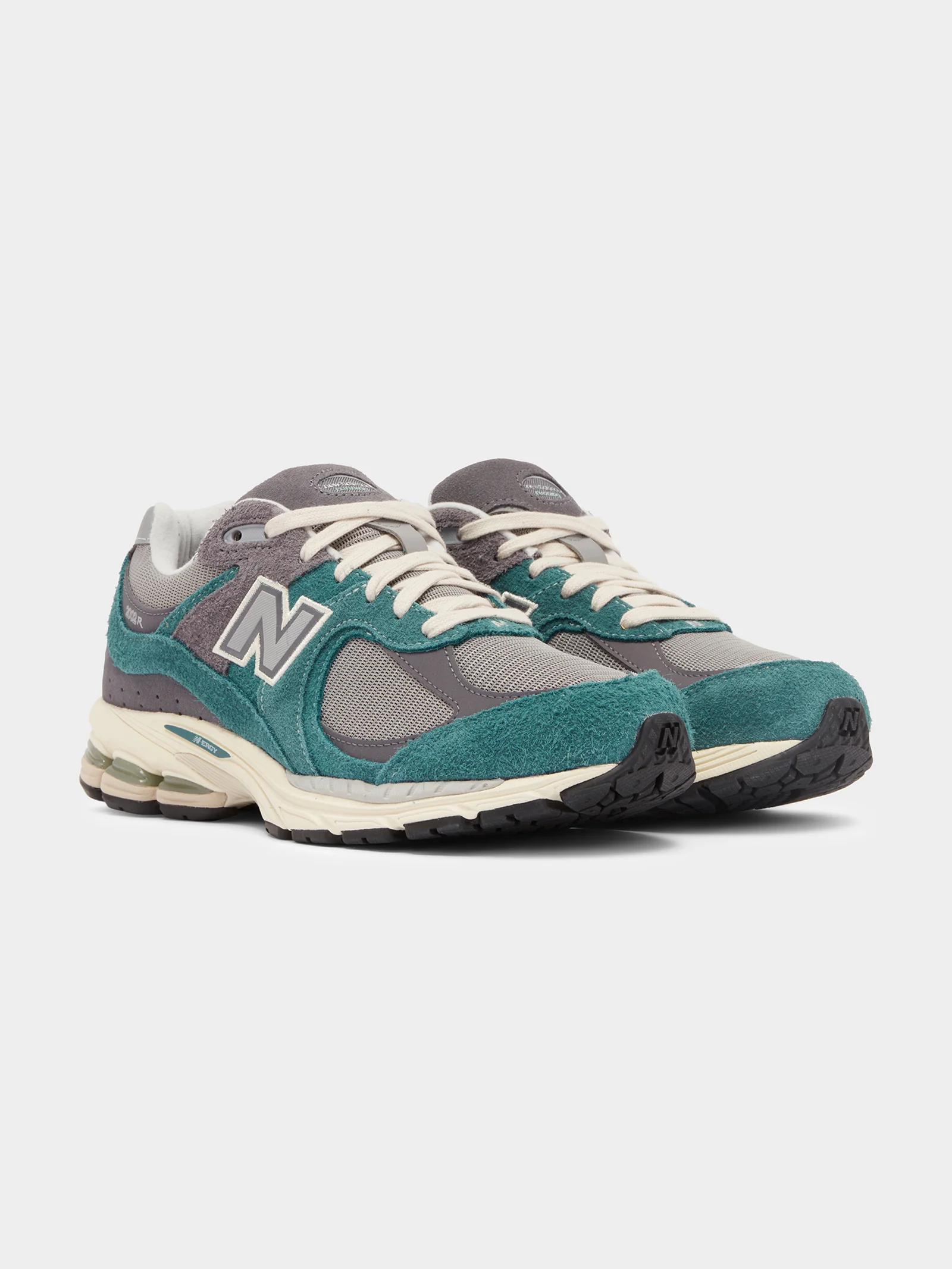 Mens 2002R Sneaker - Image 2