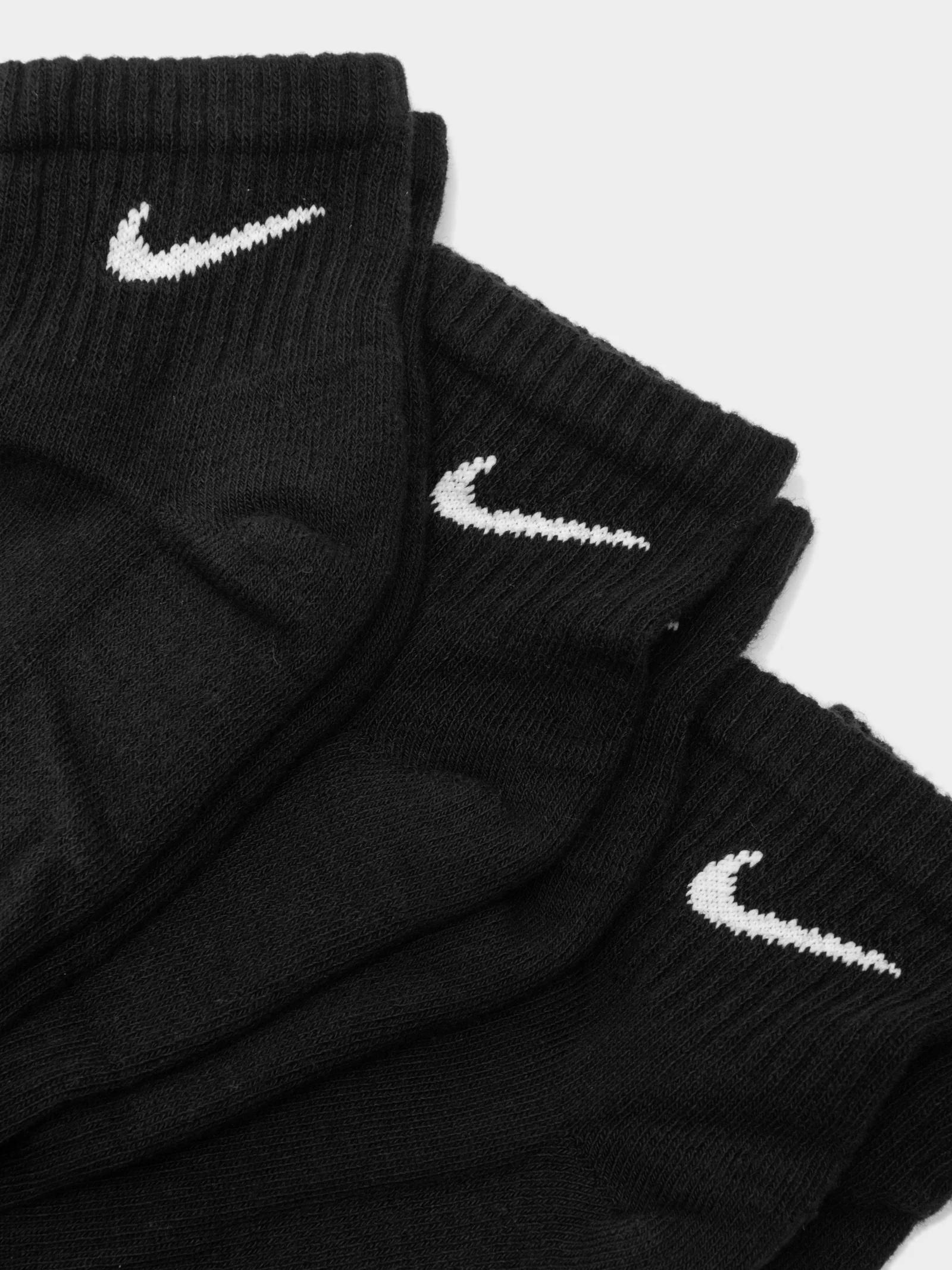 3 Pairs of Everyday Cushioned Ankle Socks - Image 2