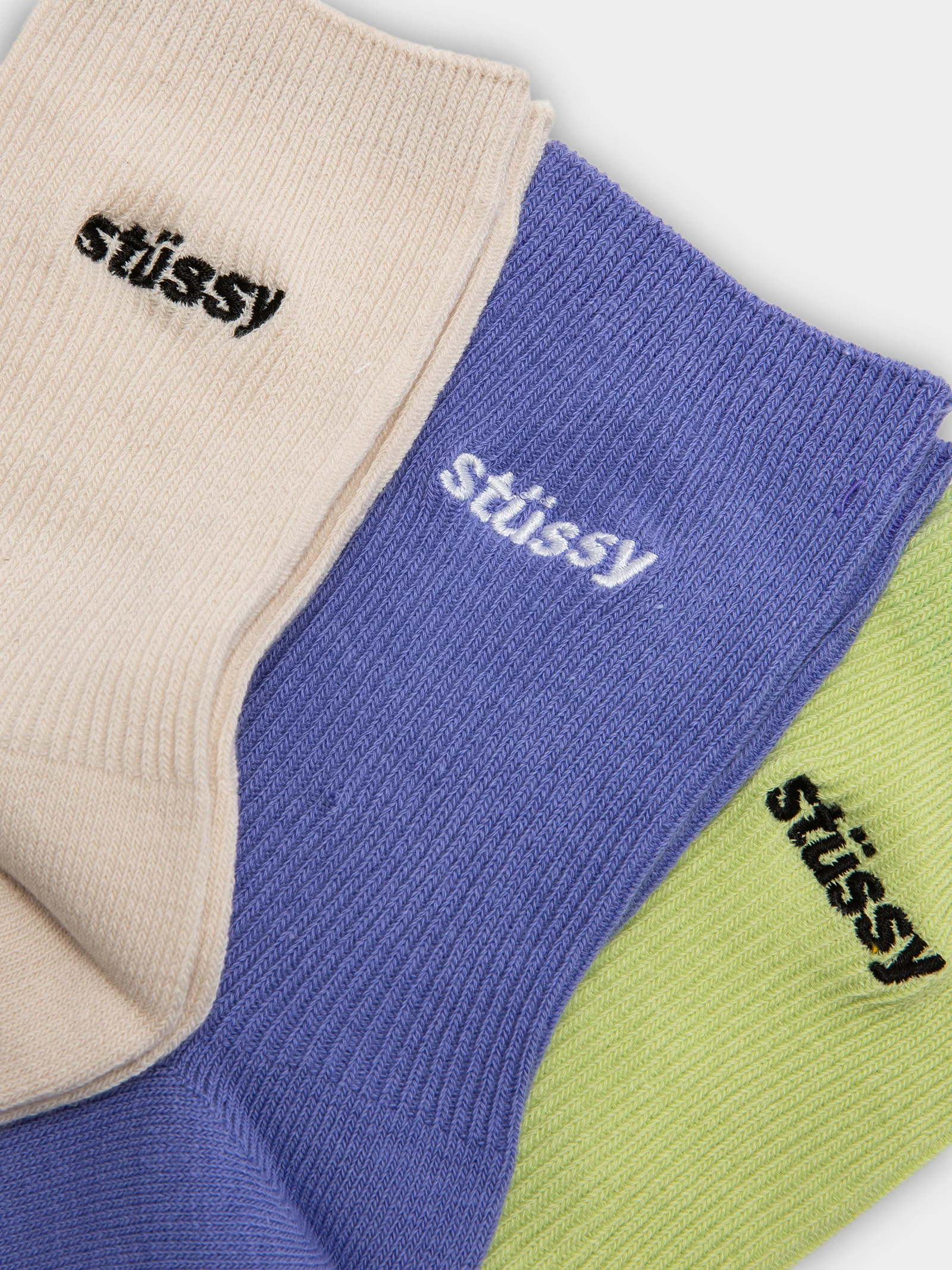 3 Pairs of Women's Ribbed Socks - Image 2