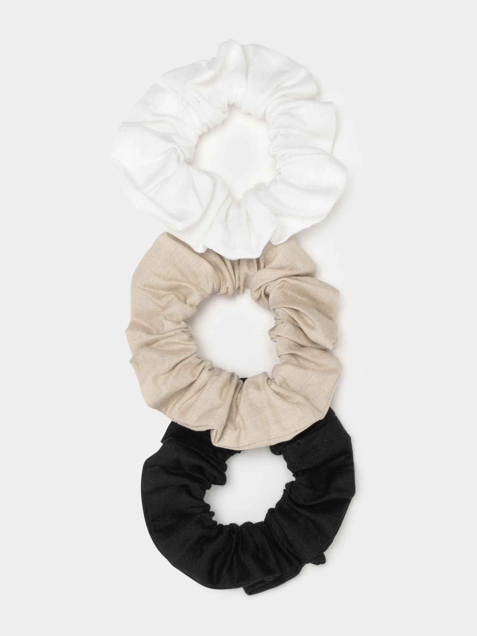 3 Scrunchies