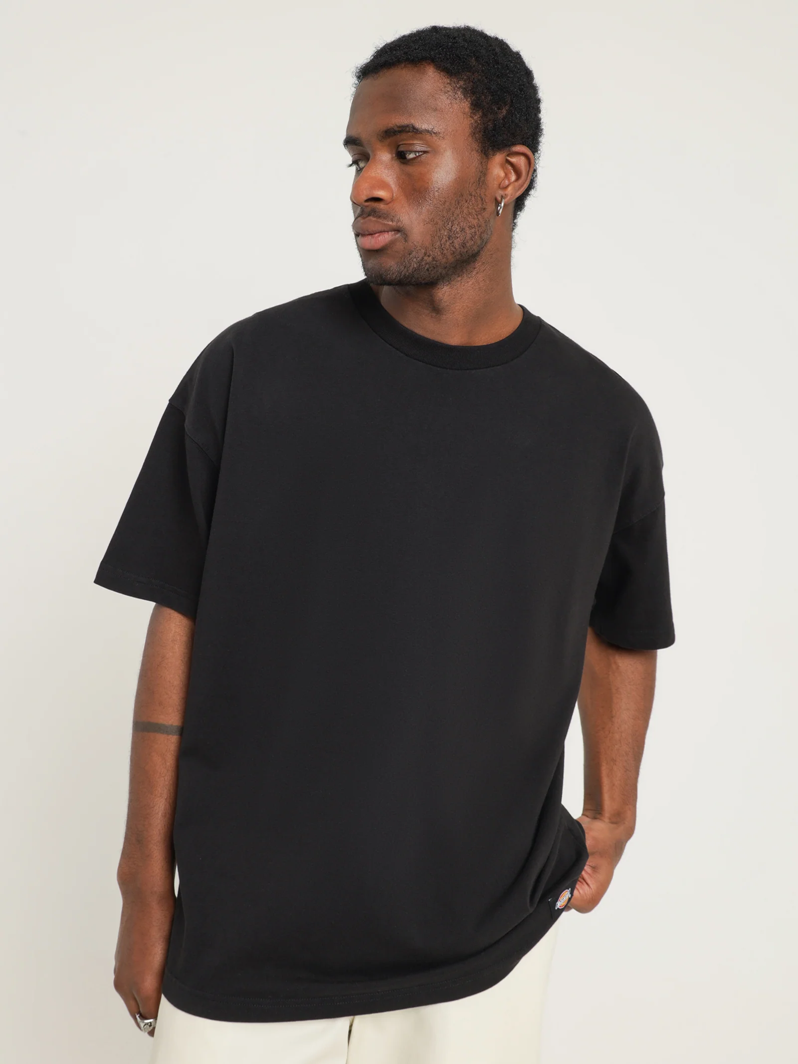 330 T-Shirt - Image 3
