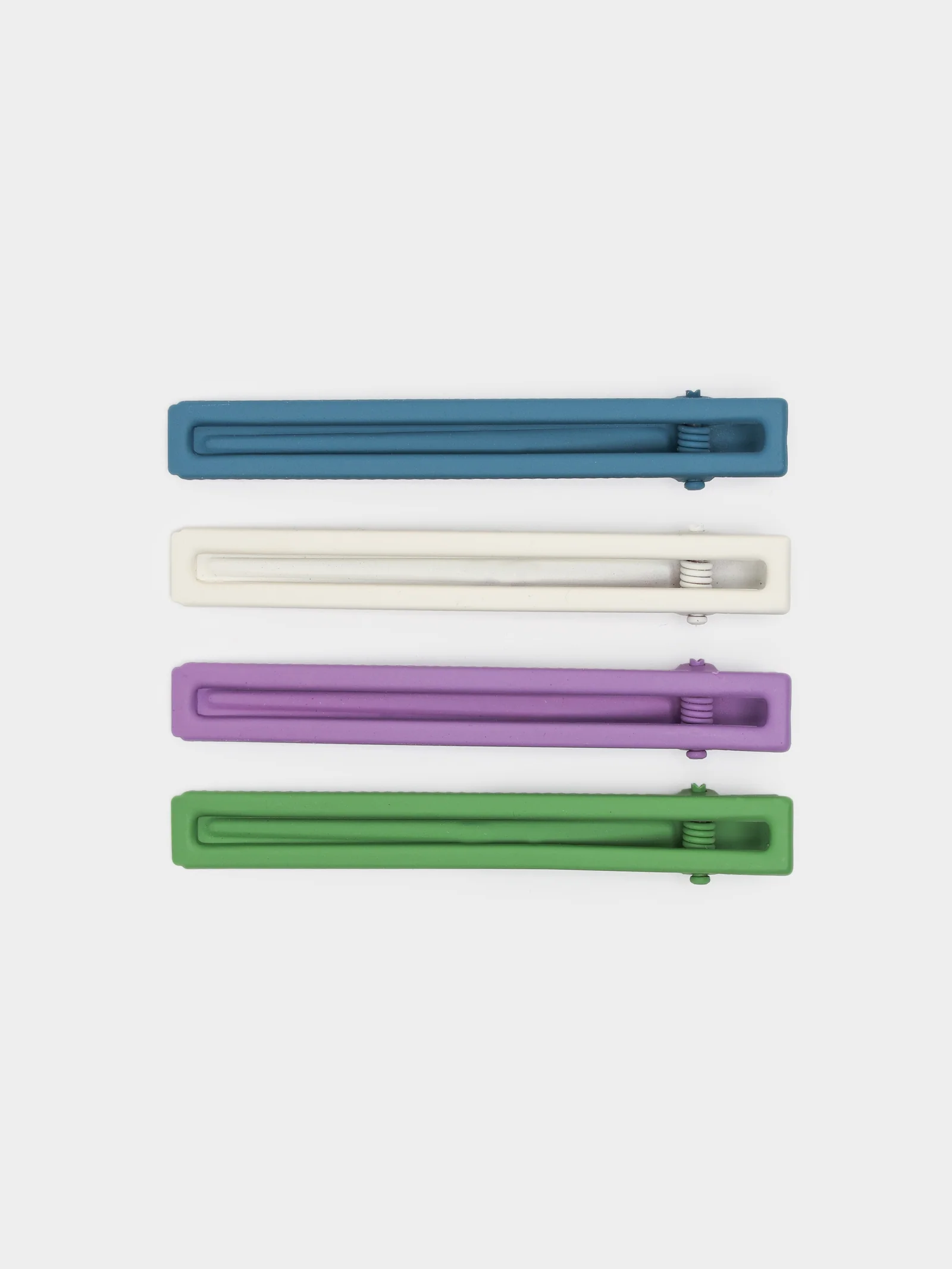 4 Pastel Hair Clips - Image 2