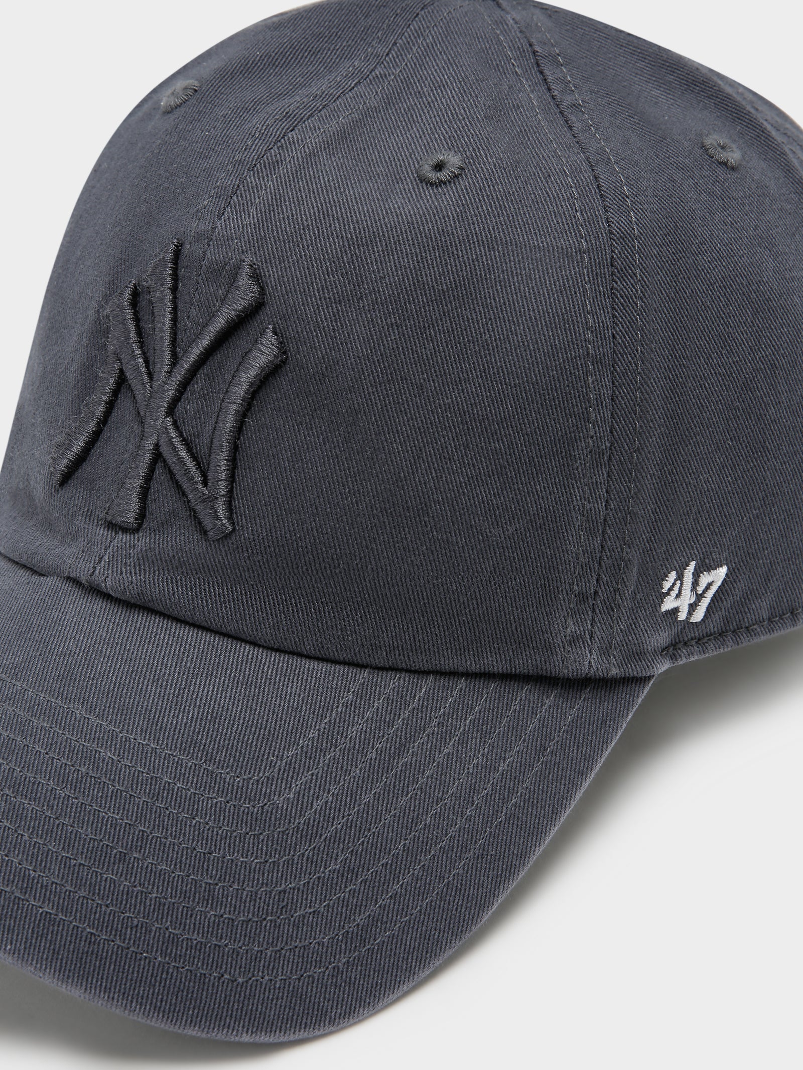 47' MLB New York Yankees Clean Up Cap - Image 3