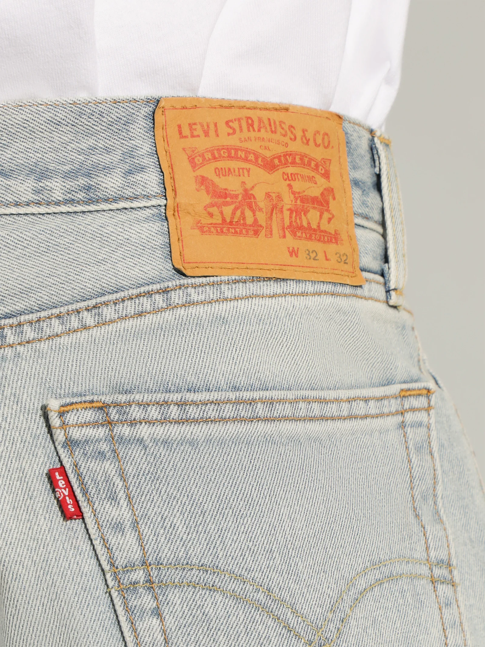 500 92' Tapered Jeans - Image 4