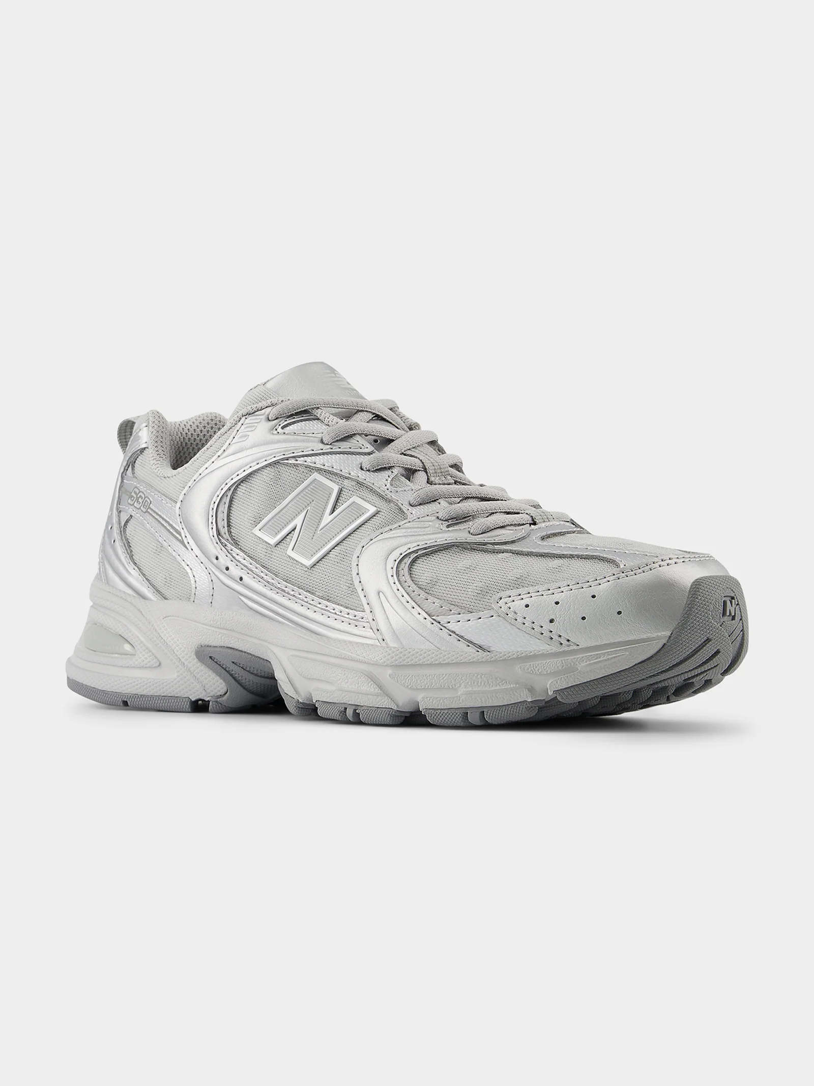 Unisex 530 Sneakers - Image 4