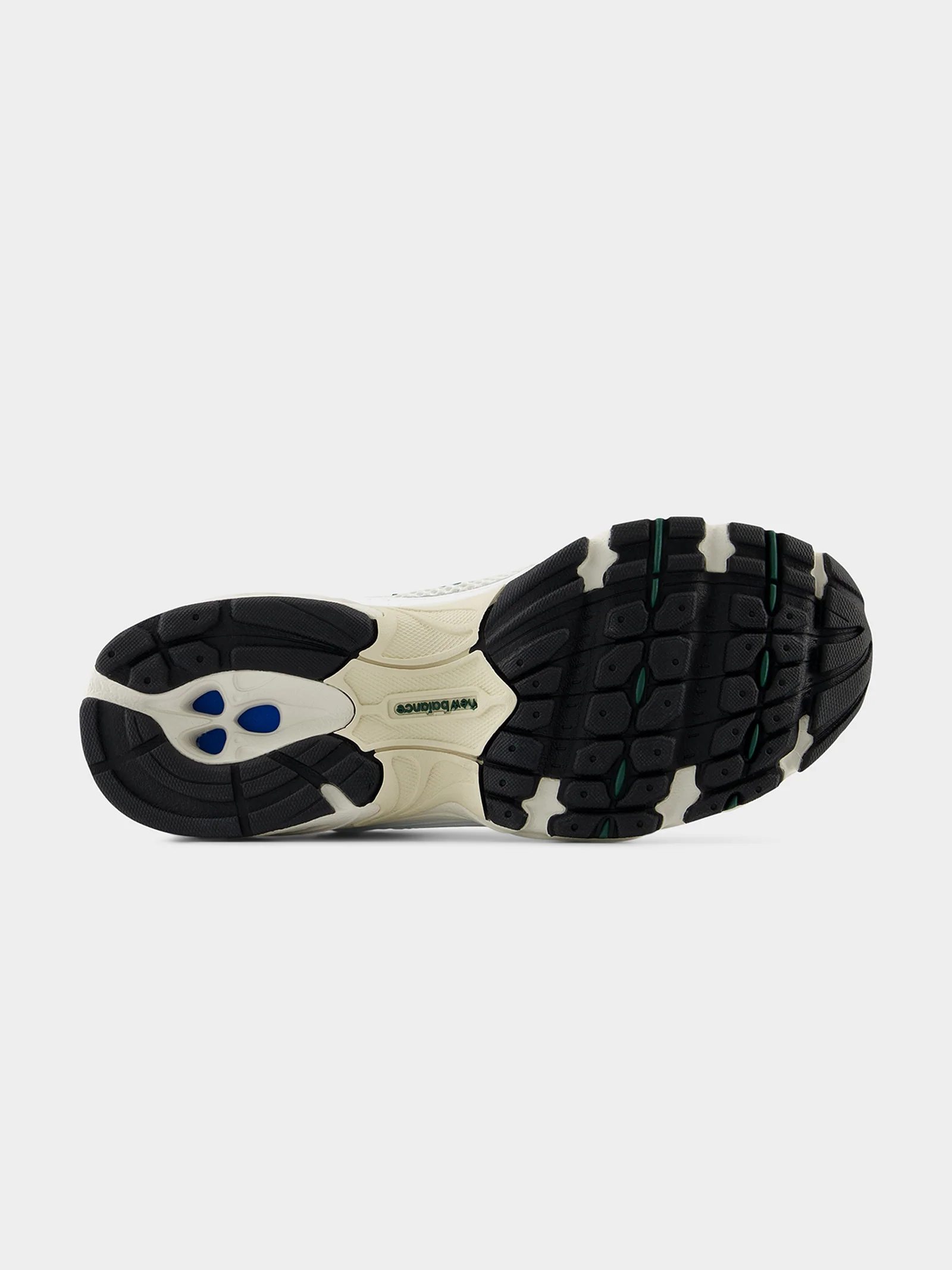 Unisex 530 Sneakers - Image 6