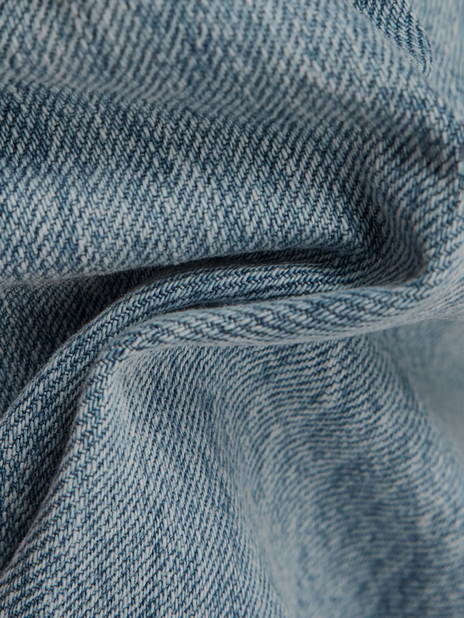 5620 3D Regular Jean - Image 3
