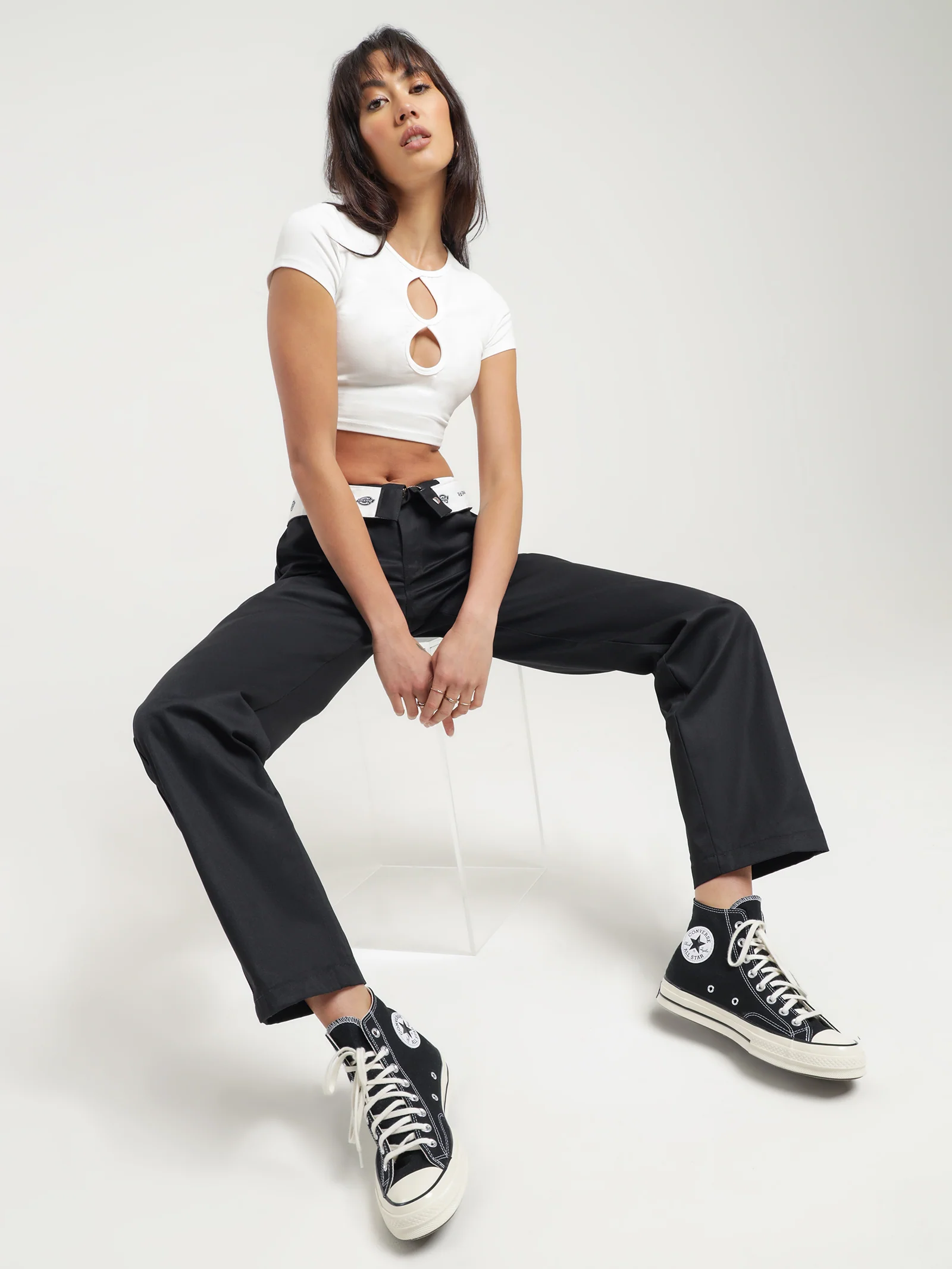 875 Tapered Fit Pants - Image 2