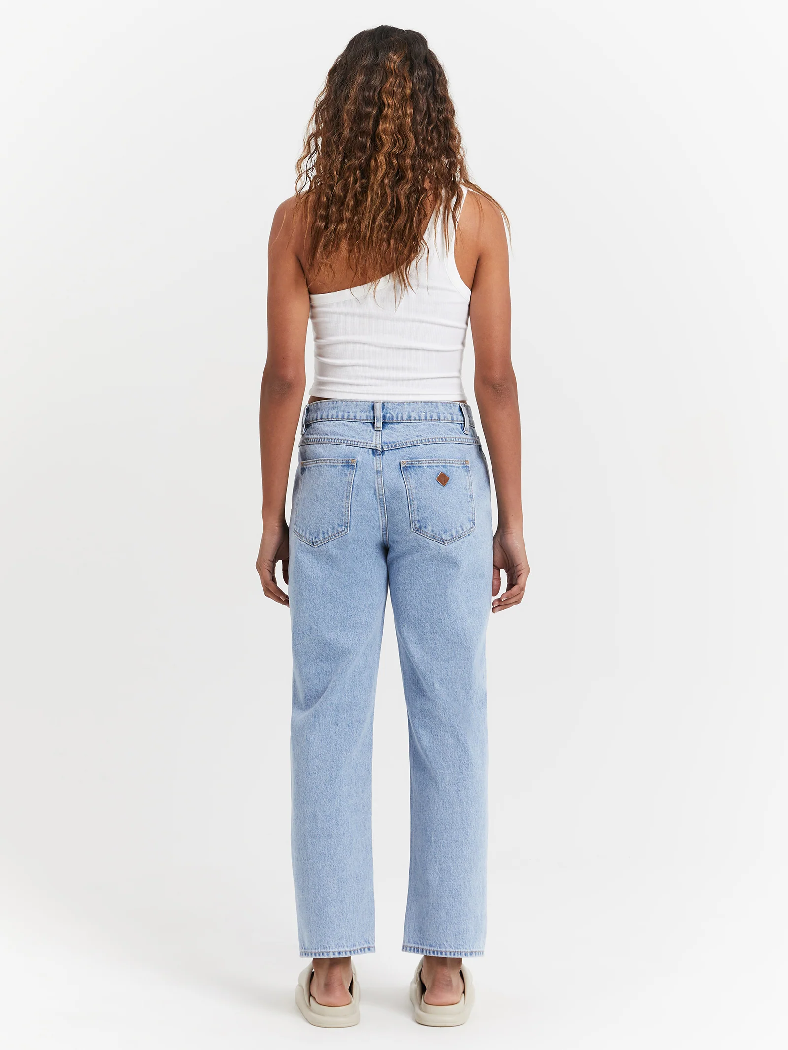 95 Mid Straight Crop Jeans - Image 5