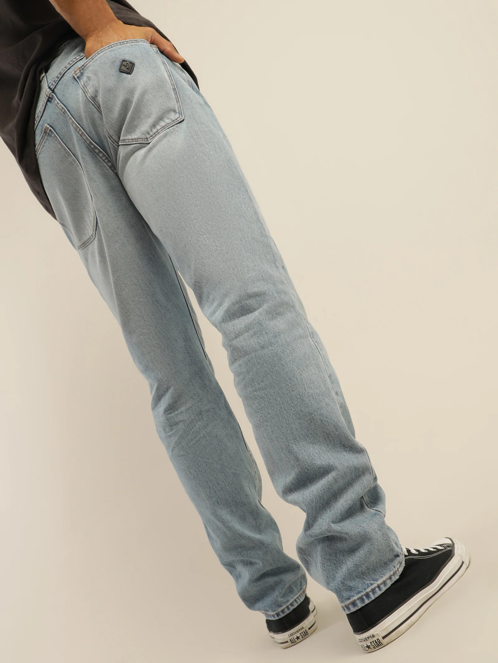 A 90s Relaxed Jeans - Image 4