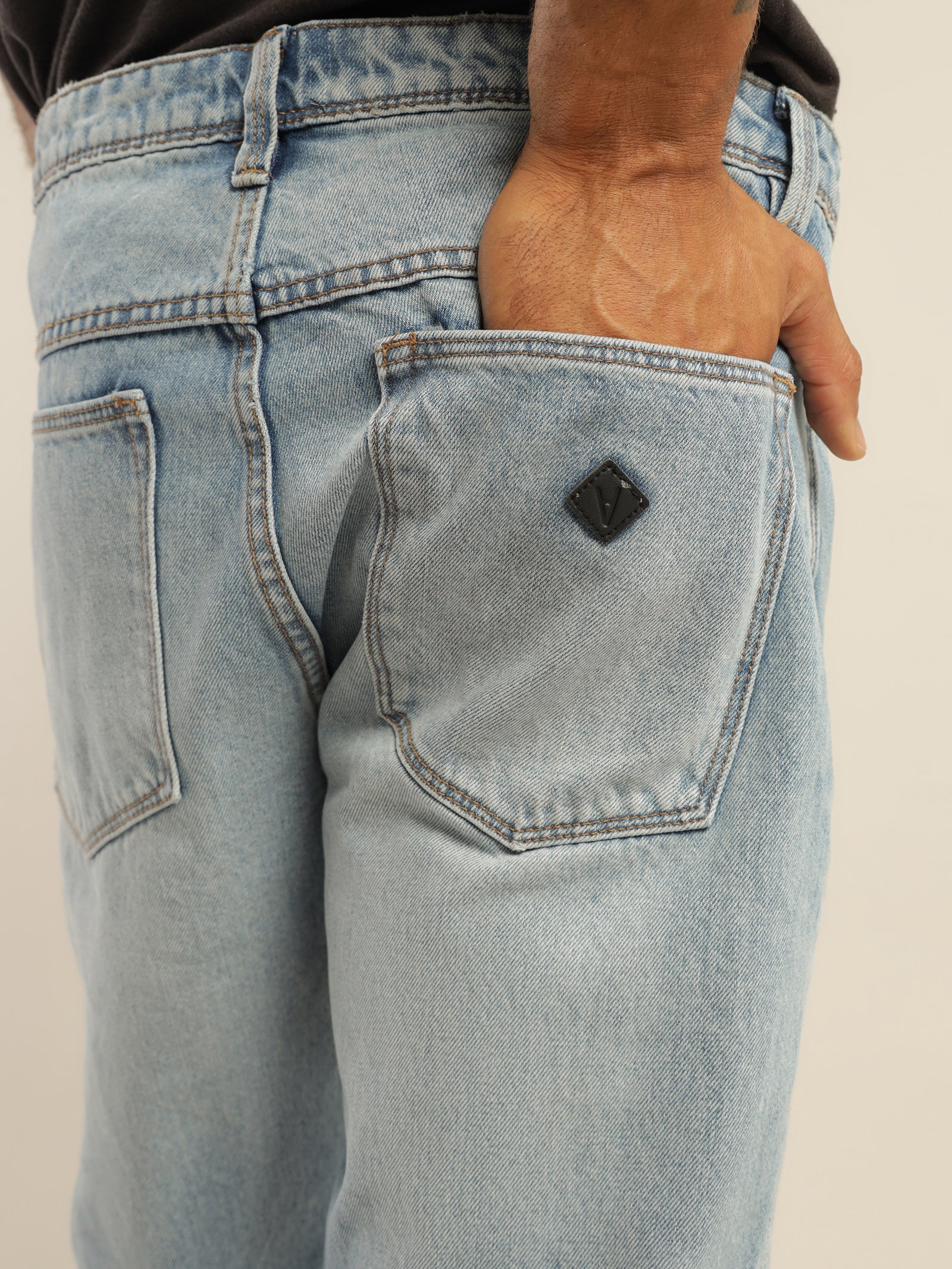 A 90s Relaxed Jeans - Image 5