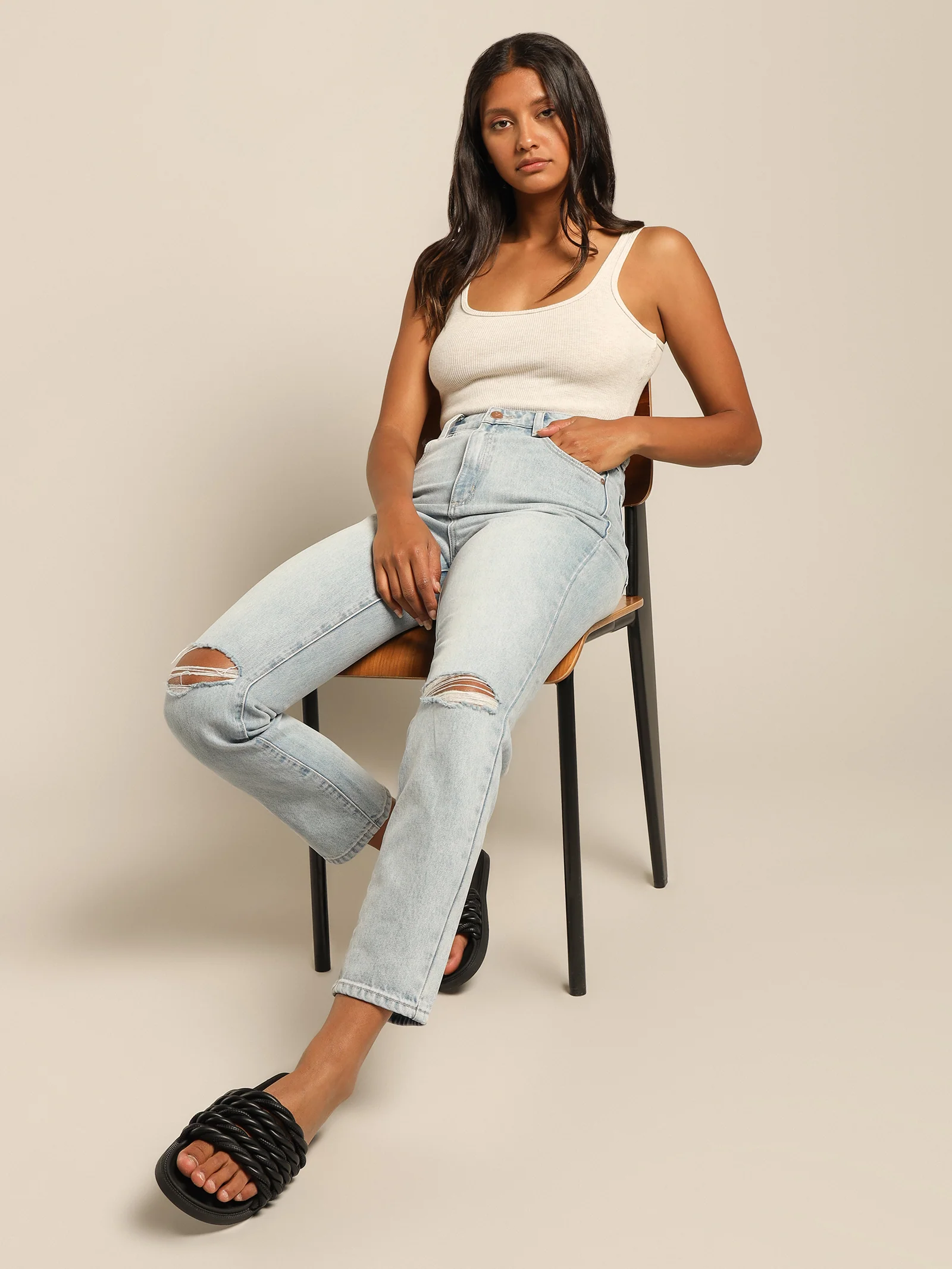 A 94 High Slim Jean - Image 3