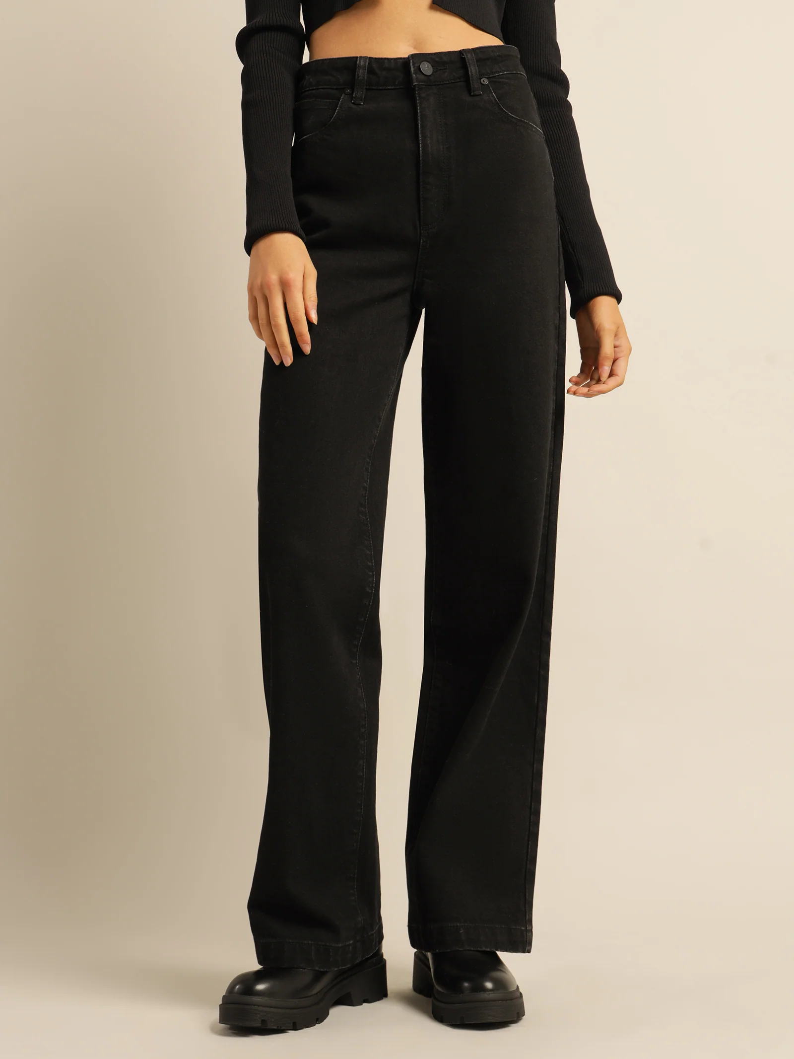 A 94 High & Wide Jeans - Image 3