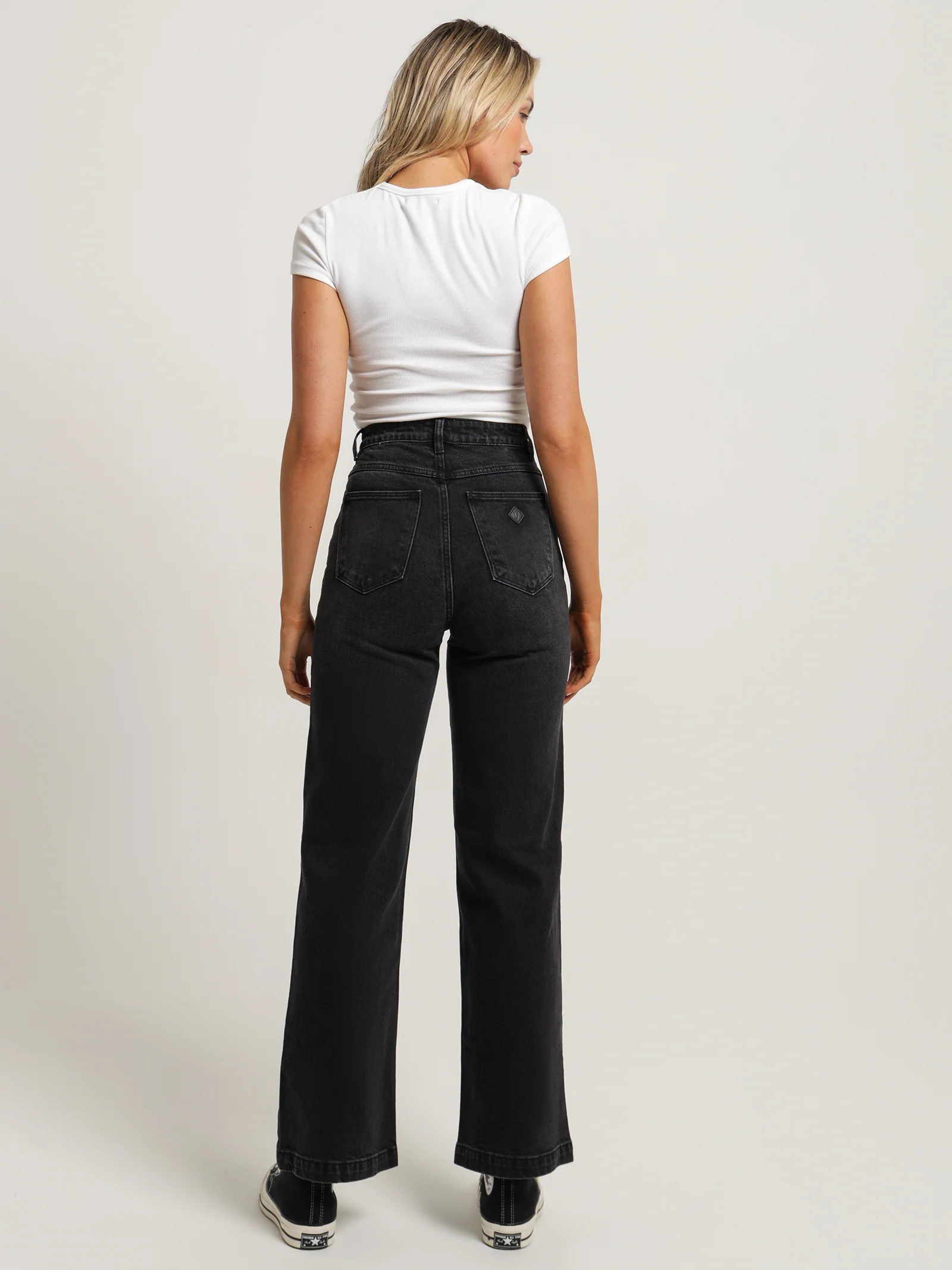 A 94 High & Wide Patti Jeans - Image 4