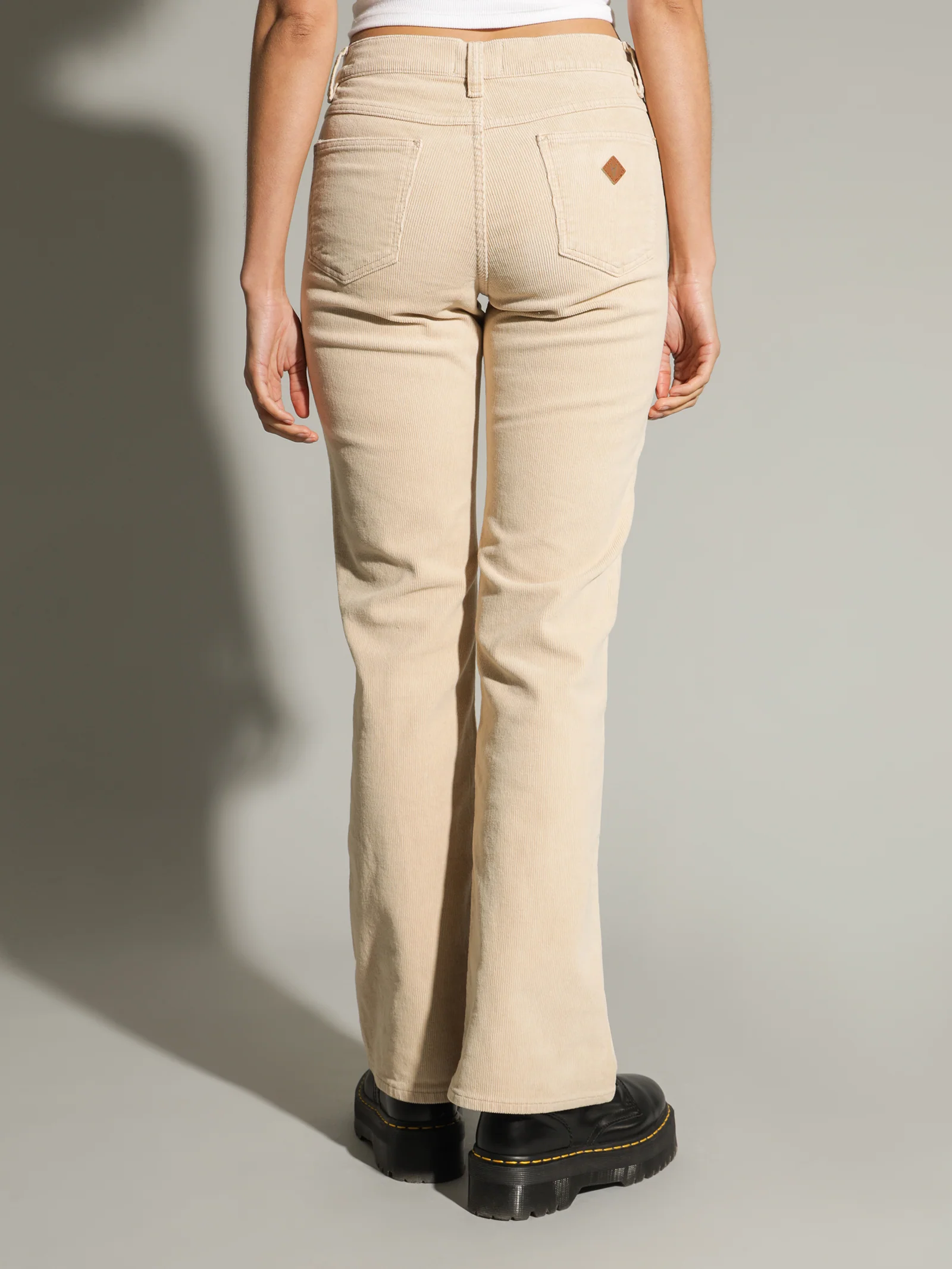 A 99 Low Boot Jeans - Image 7