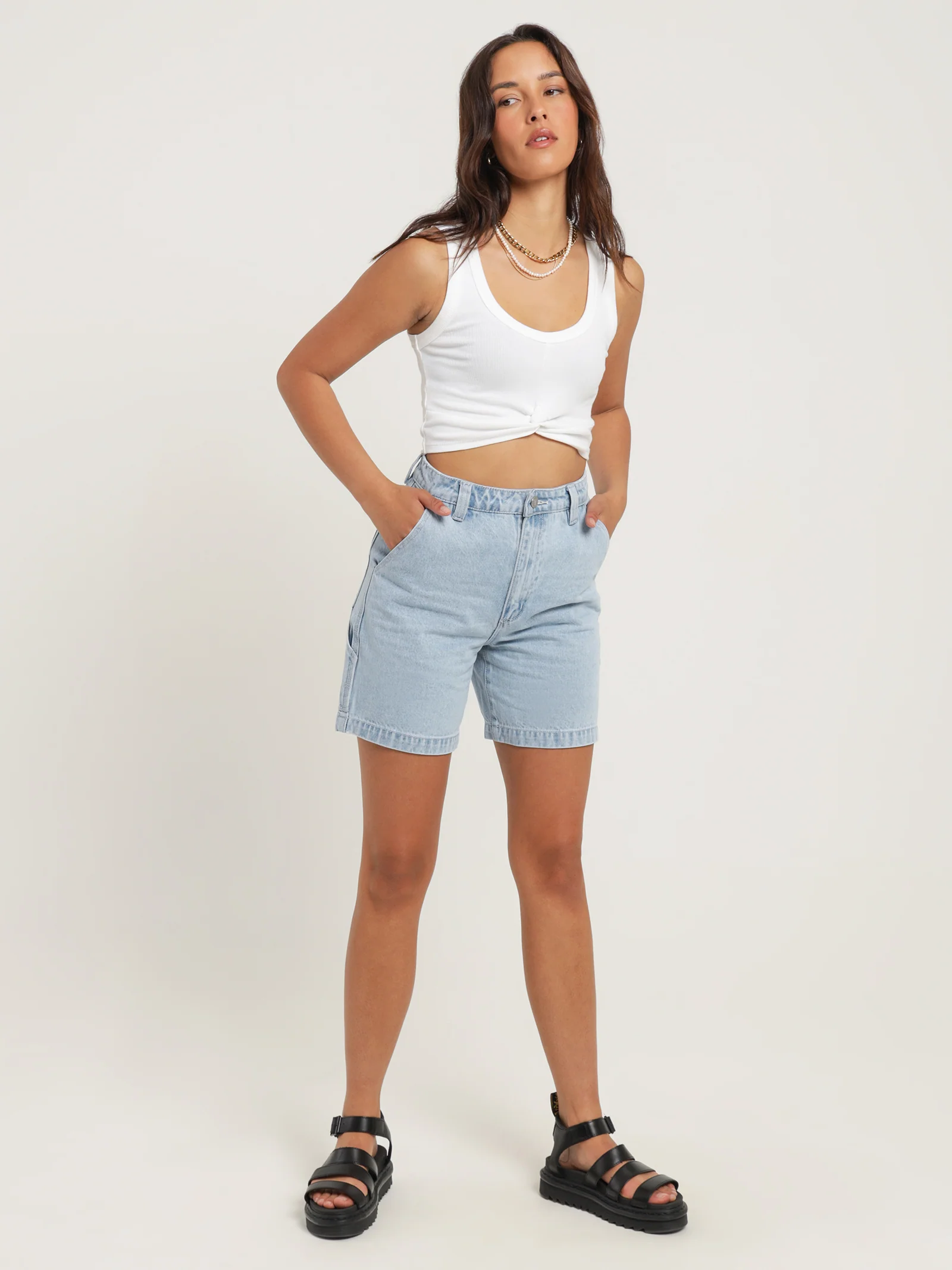 A Carrie Carpenter Shorts - Image 4