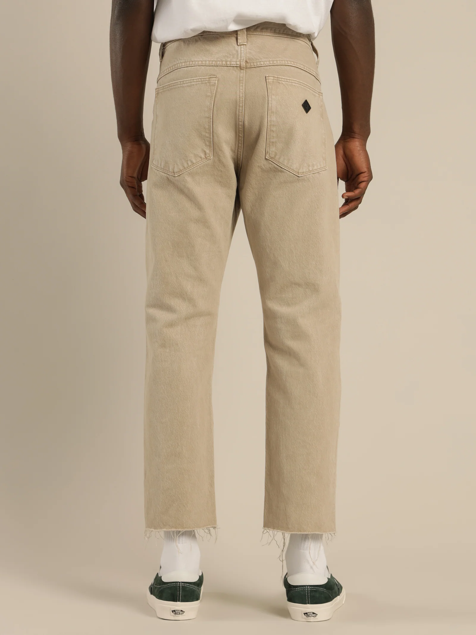 A Cropped Straight Jeans - Image 7