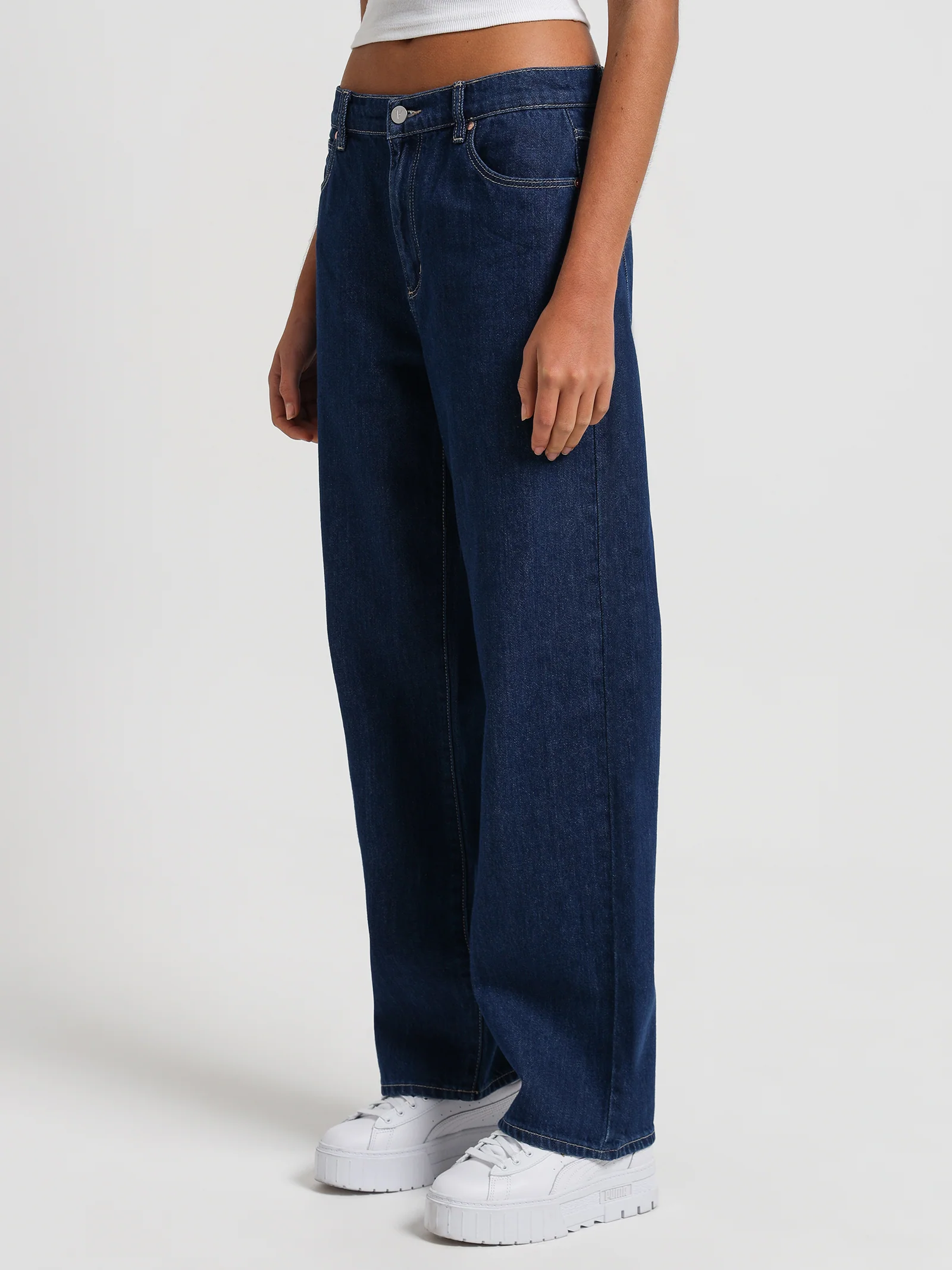 A Slouch Jeans - Image 4