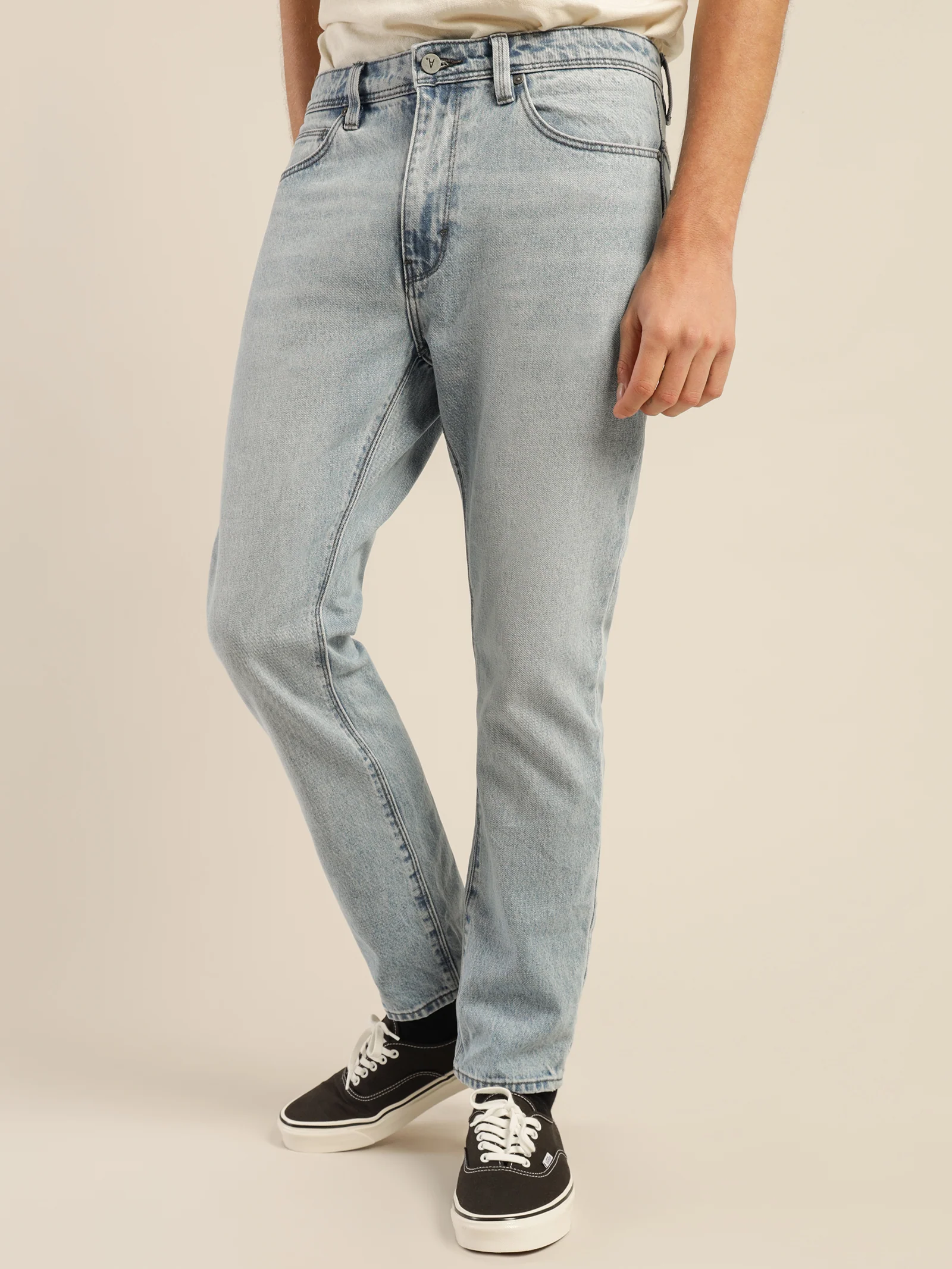 A Straight Lagoon Jeans