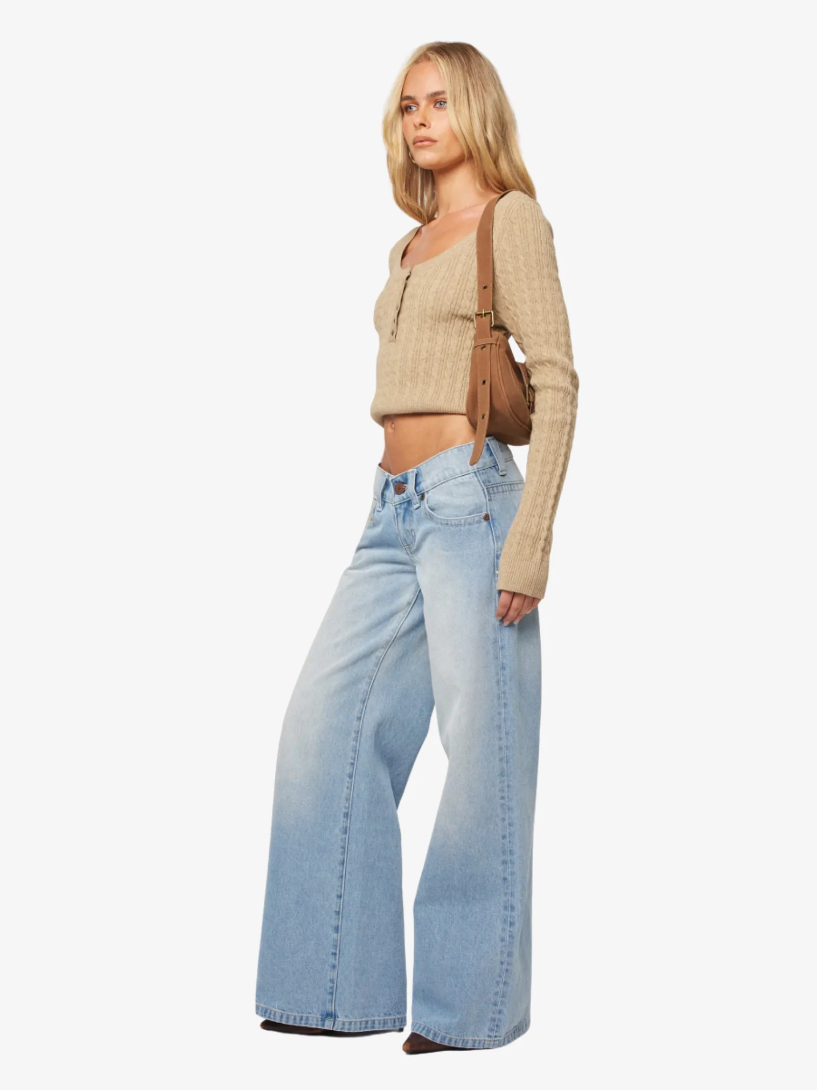 00 Wide Kaia Worn - Image 4