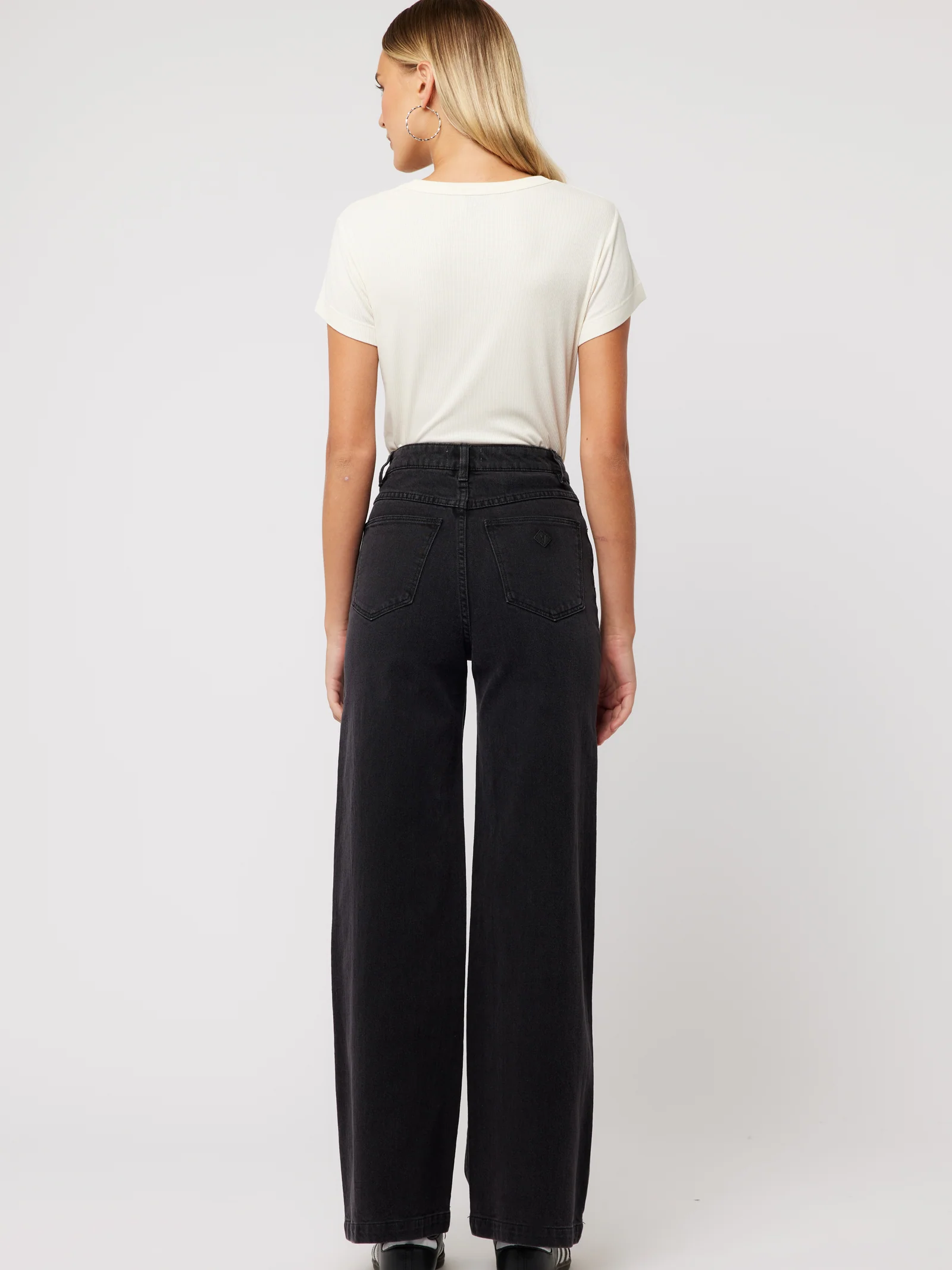 94 High & Wide Sophie Jeans - Image 2
