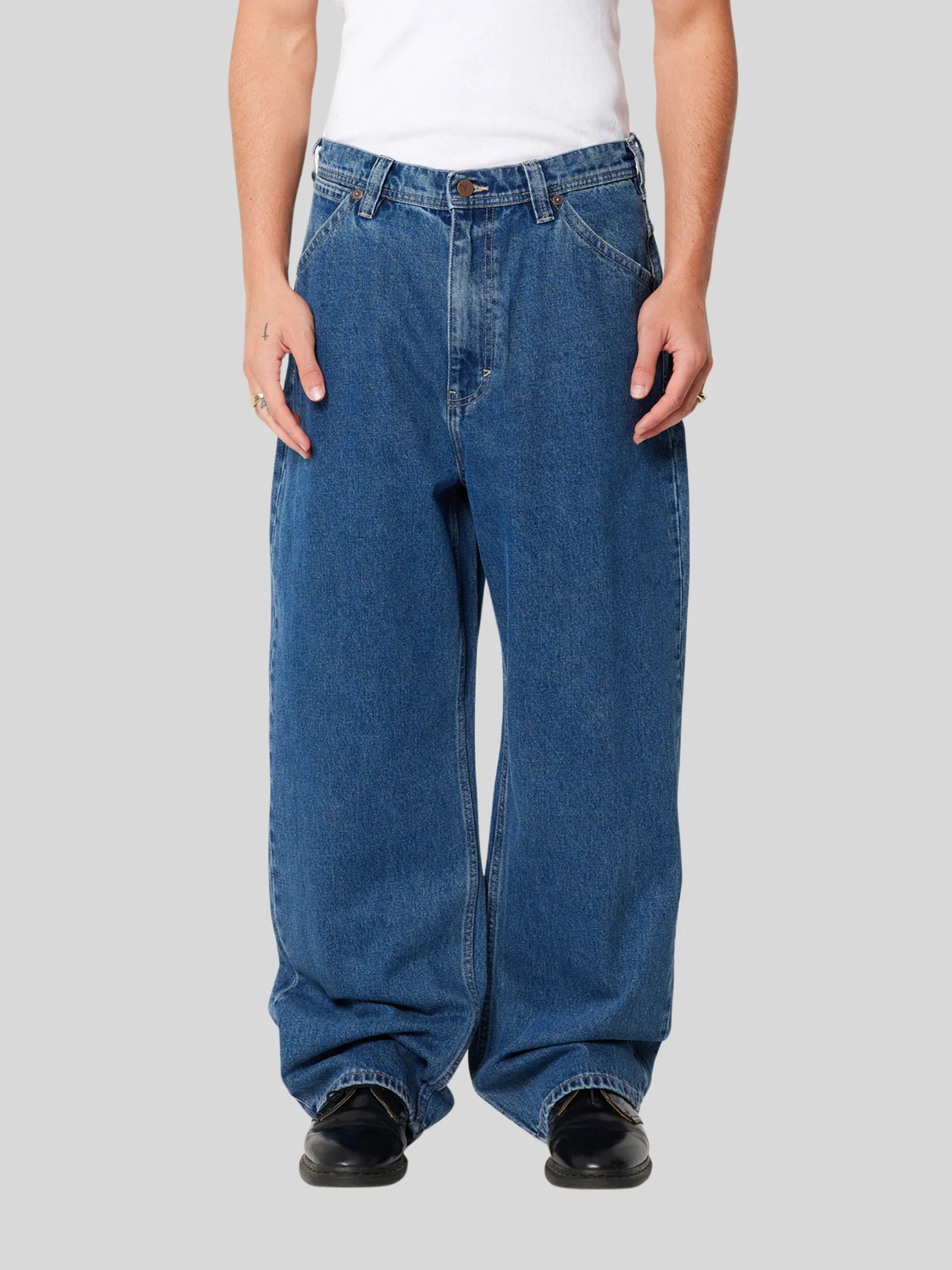 A6 Big Baggy Brett - Image 2