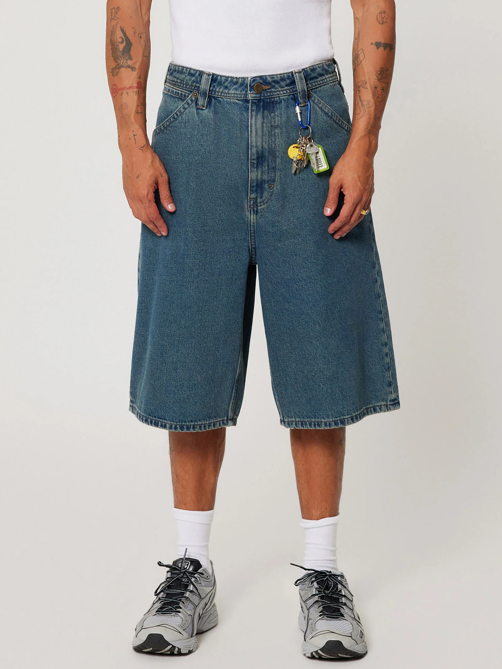 A6 Big Baggy Short Felix - Image 2
