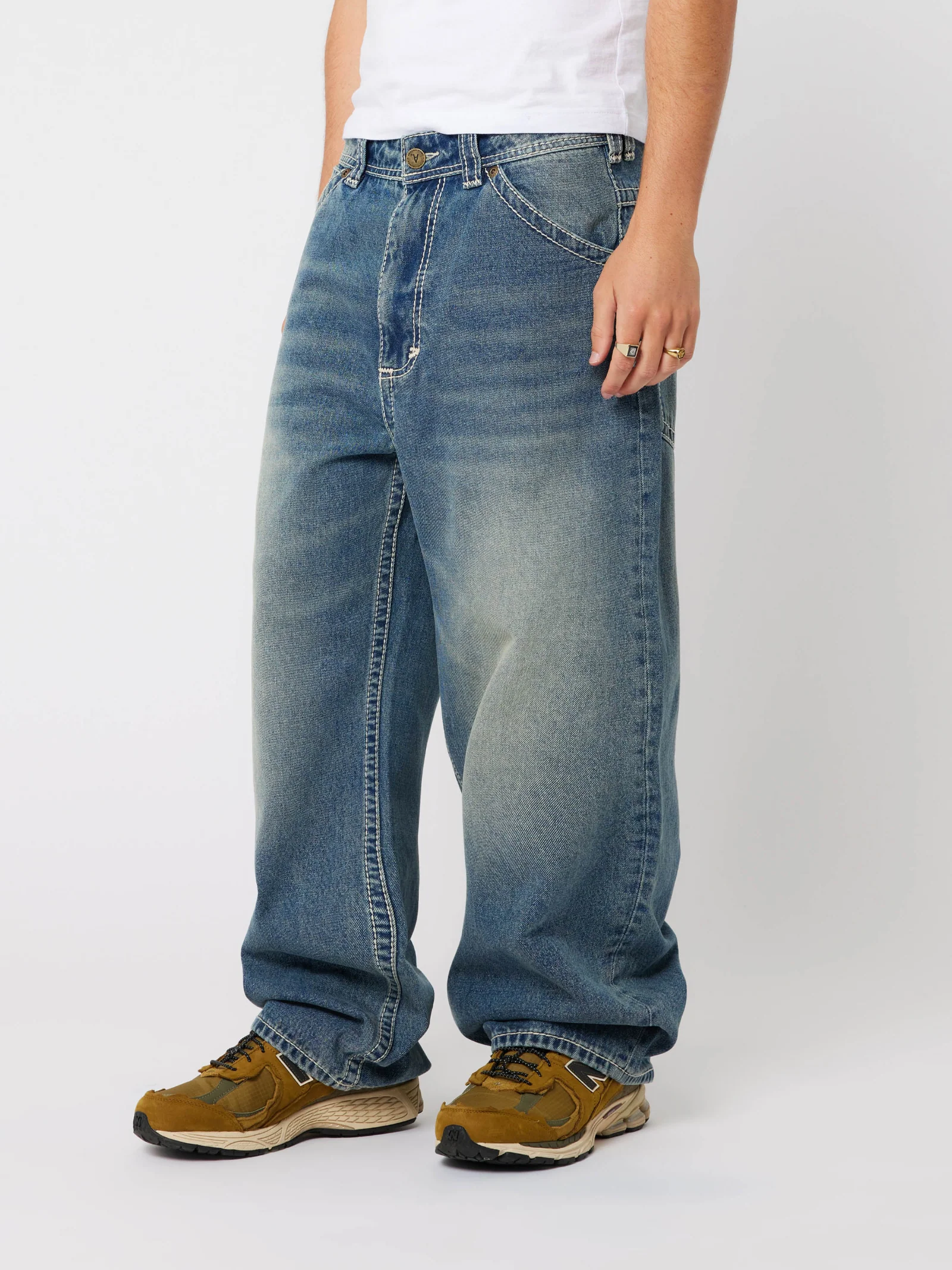 A6 Big Stitch Max Jeans - Image 3