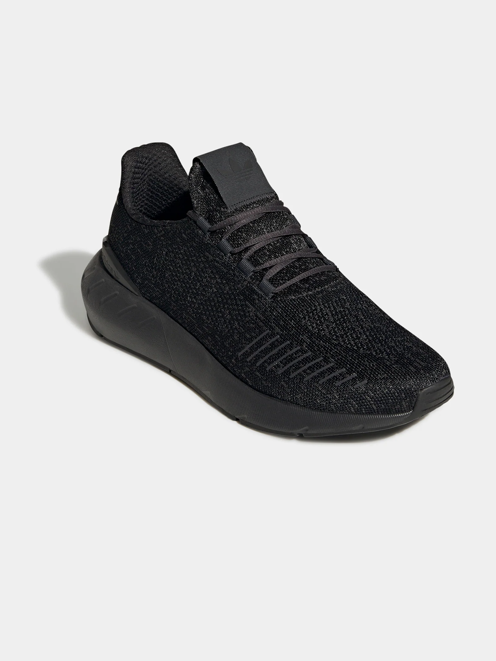 Unisex Swift Run 22 Sneakers - Image 2