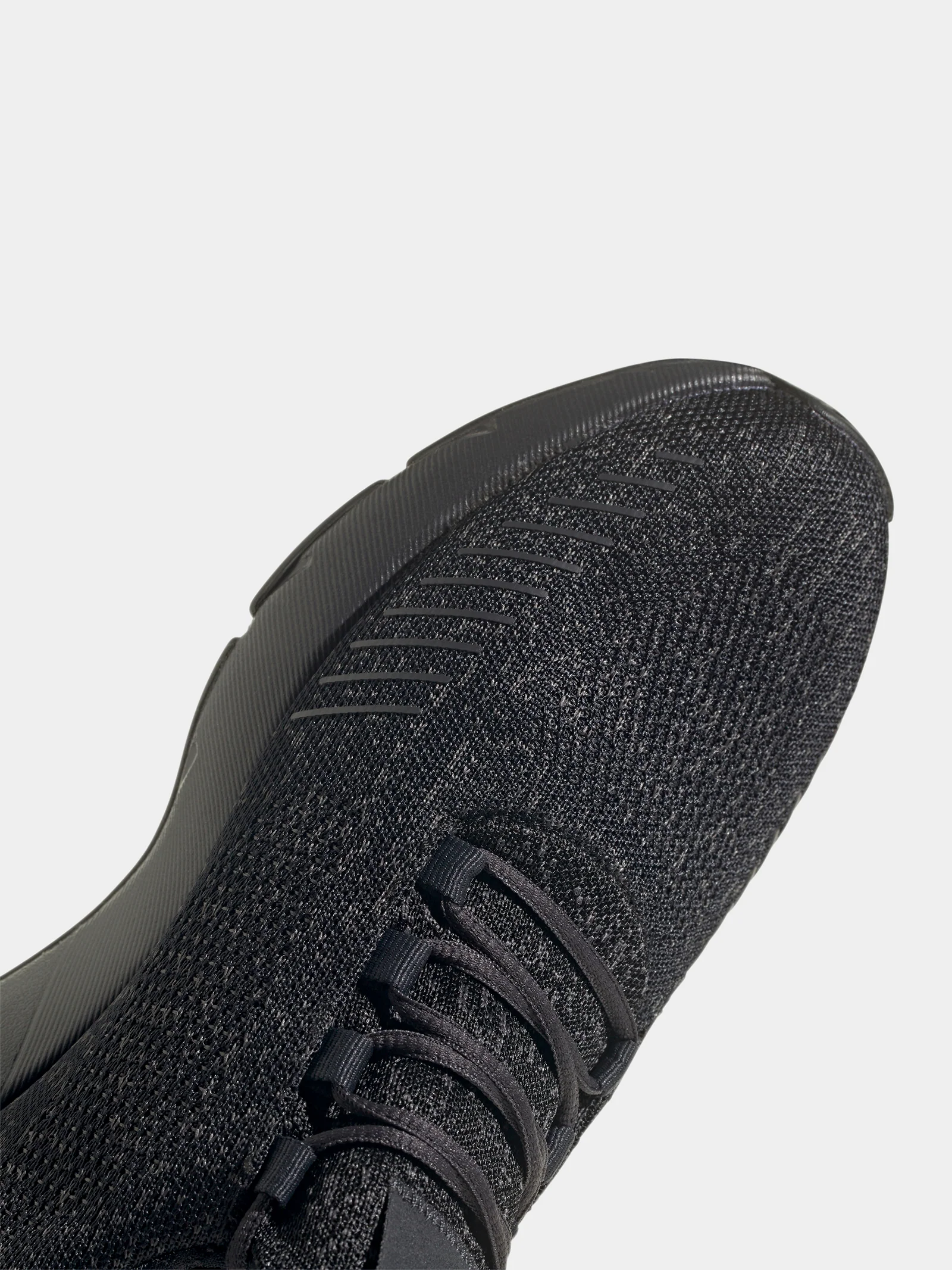 Unisex Swift Run 22 Sneakers - Image 5