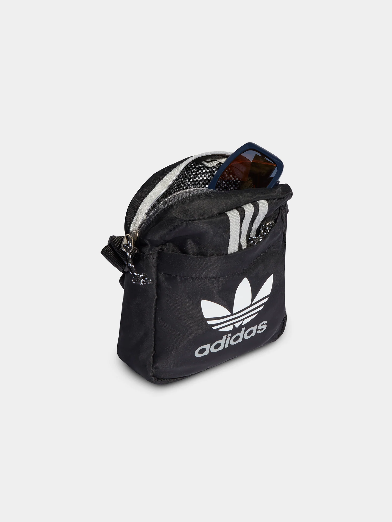 Adicolor Archive Festival Bag - Image 4