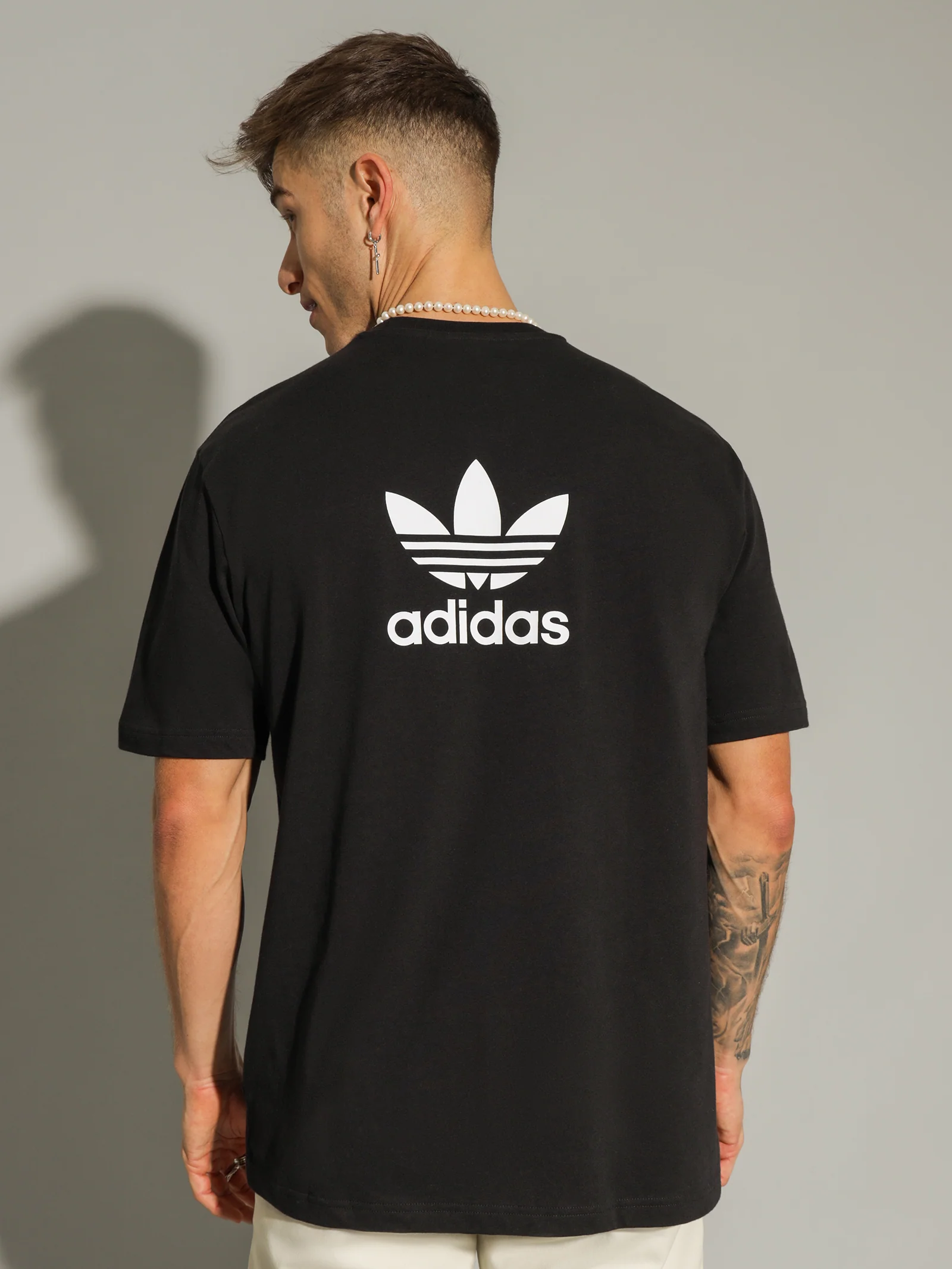 Adicolor Classics Back & Front Trefoil Boxy T-Shirt - Image 5