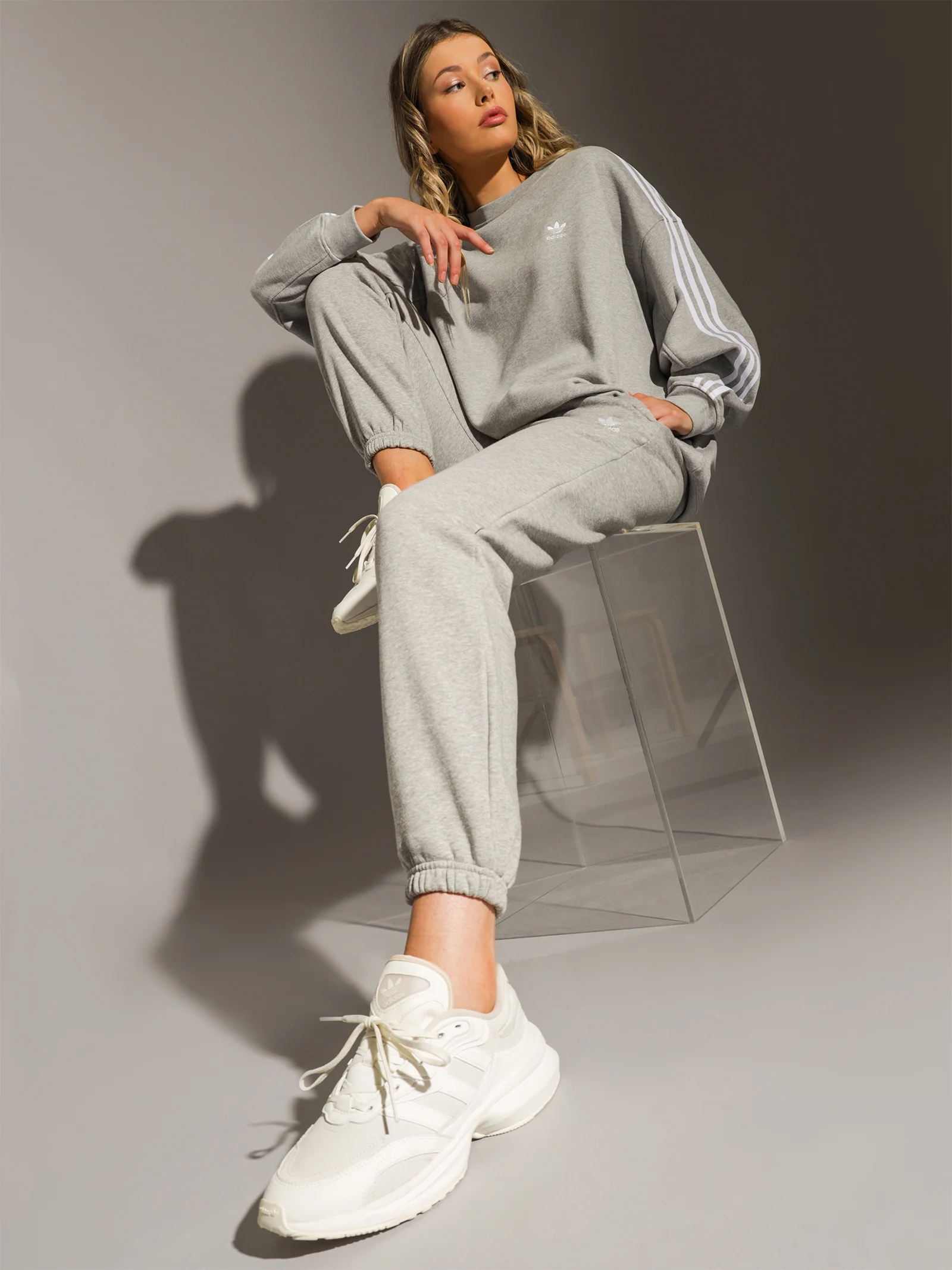Adicolor Essentials Fleece Joggers - Image 2