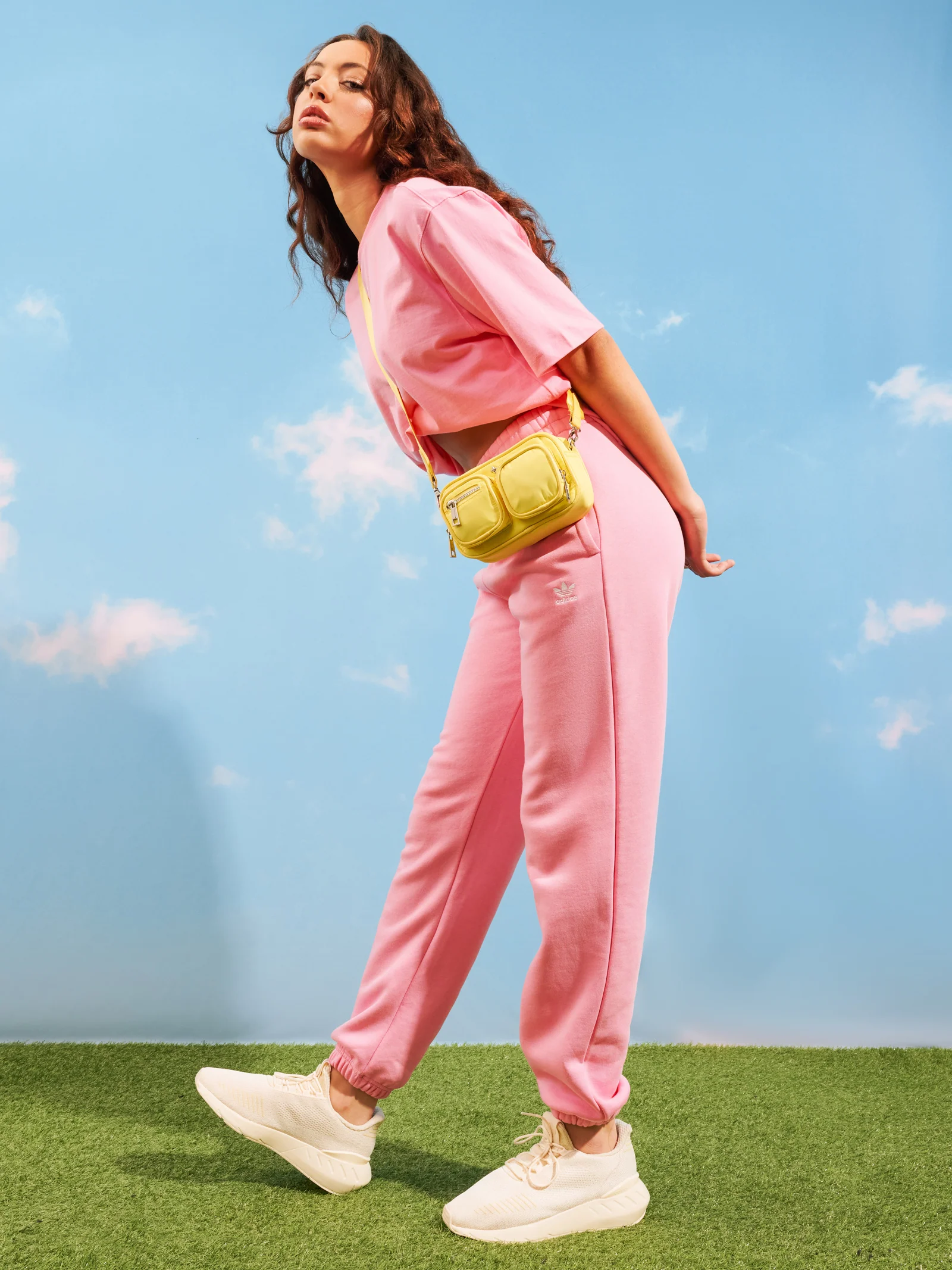 Adicolor Essentials T-Shirt Bliss Pink - Image 2