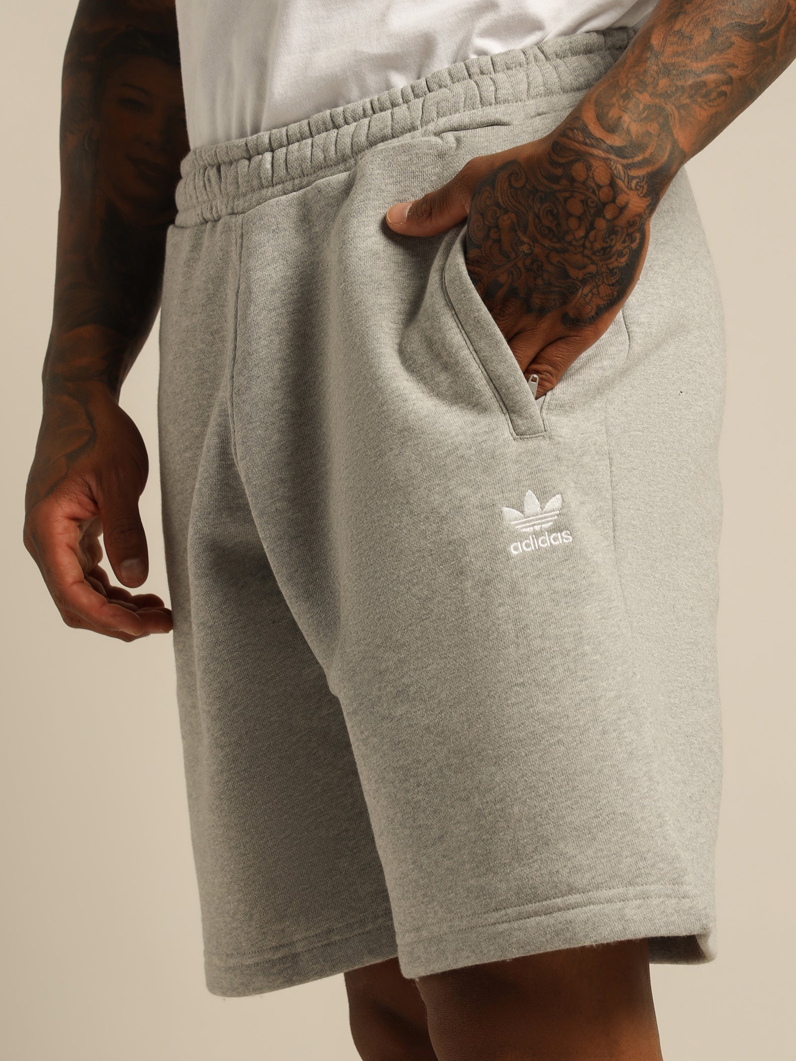 Adicolor Essentials Trefoil Shorts - Image 2
