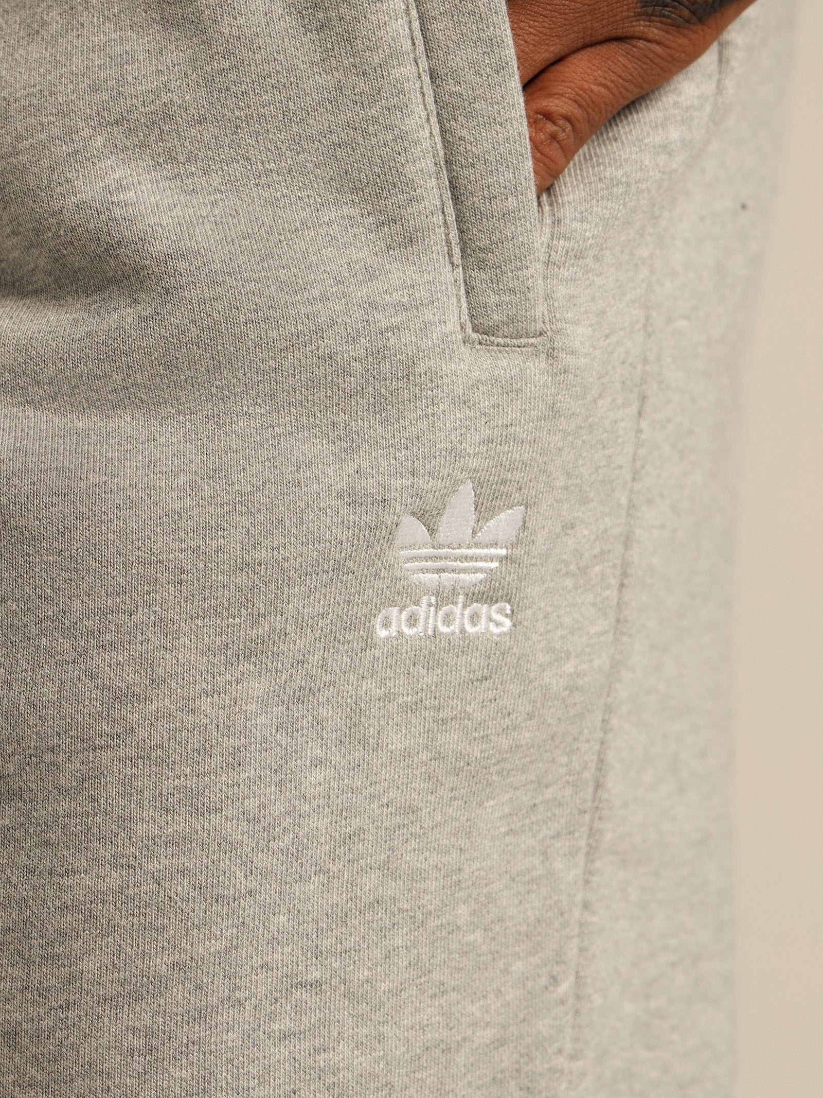Adicolor Essentials Trefoil Shorts - Image 3