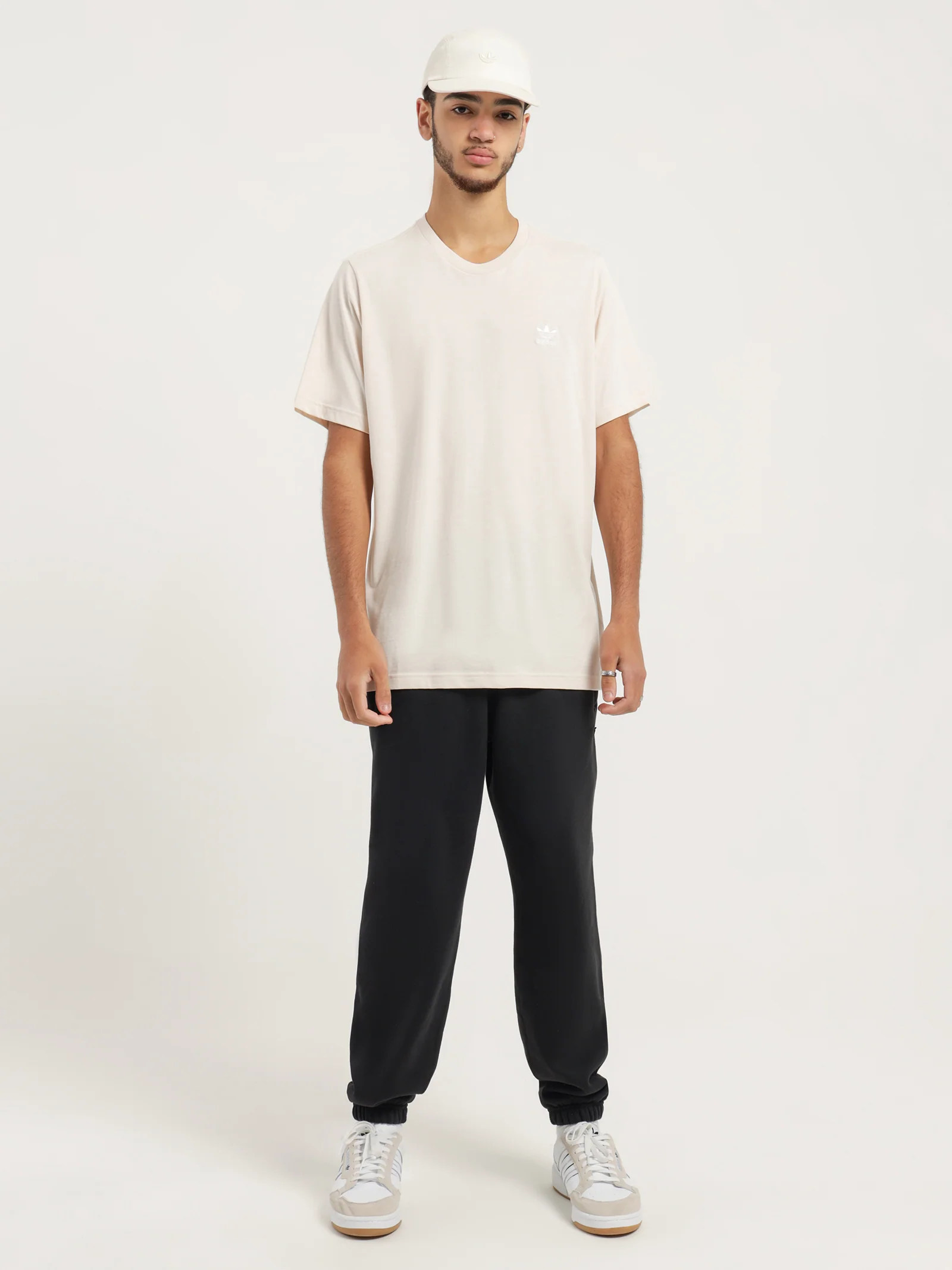Adicolor Essentials Trefoil T-Shirt - Image 2