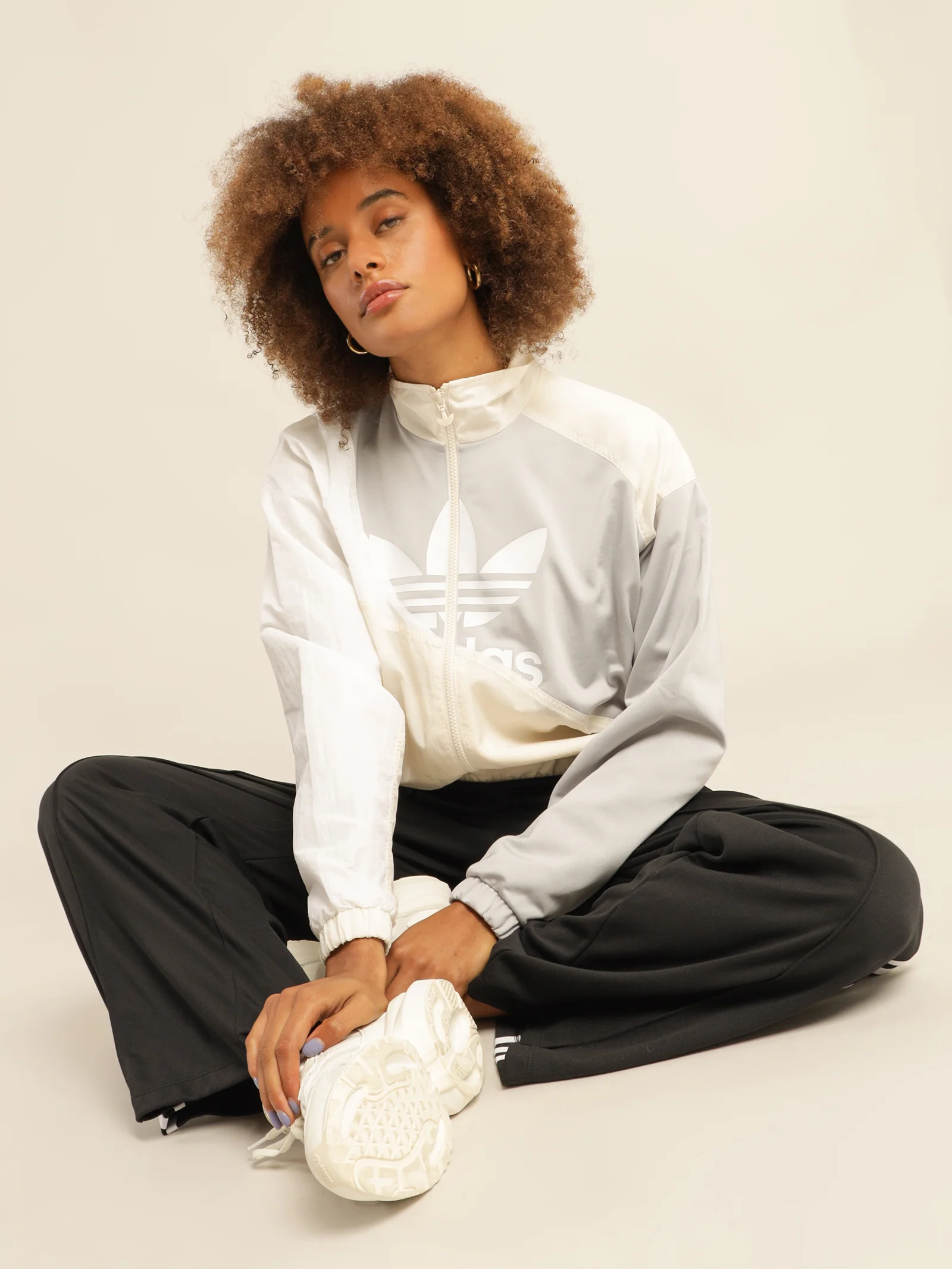 Adicolor Split Trefoil Track Jacket - Image 2