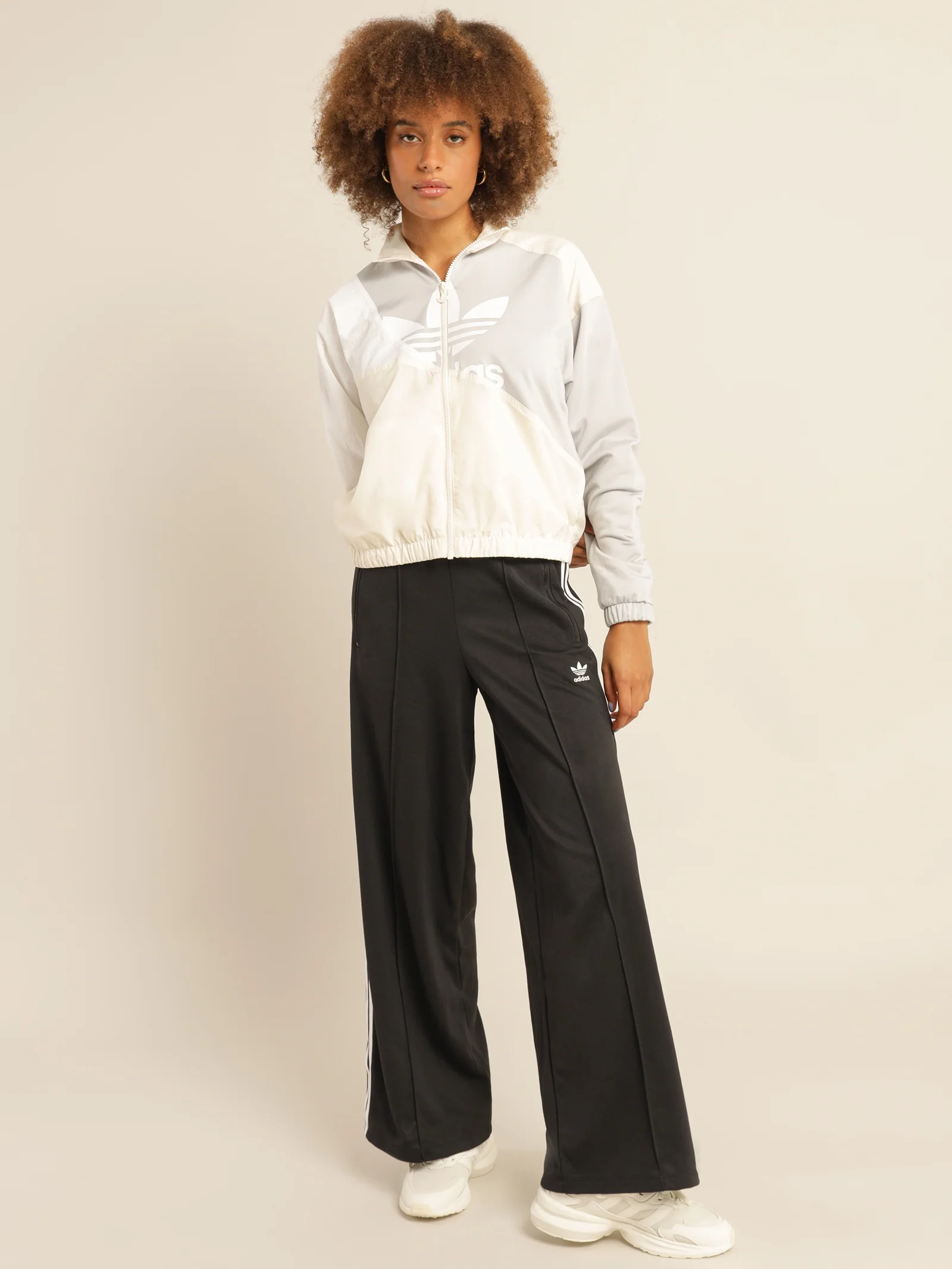 Adicolor Split Trefoil Track Jacket - Image 4