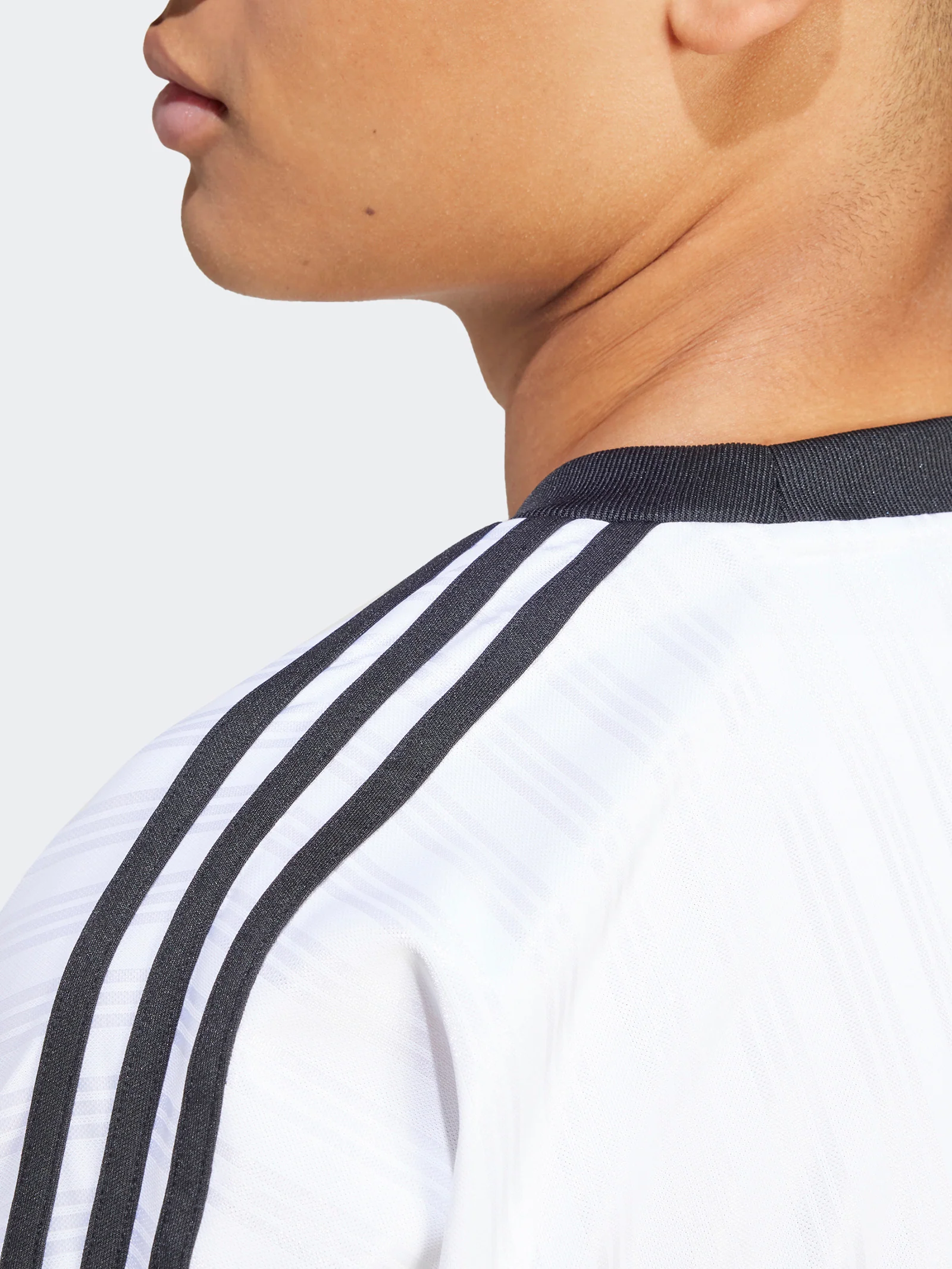 Adicolor T-Shirt - Image 4