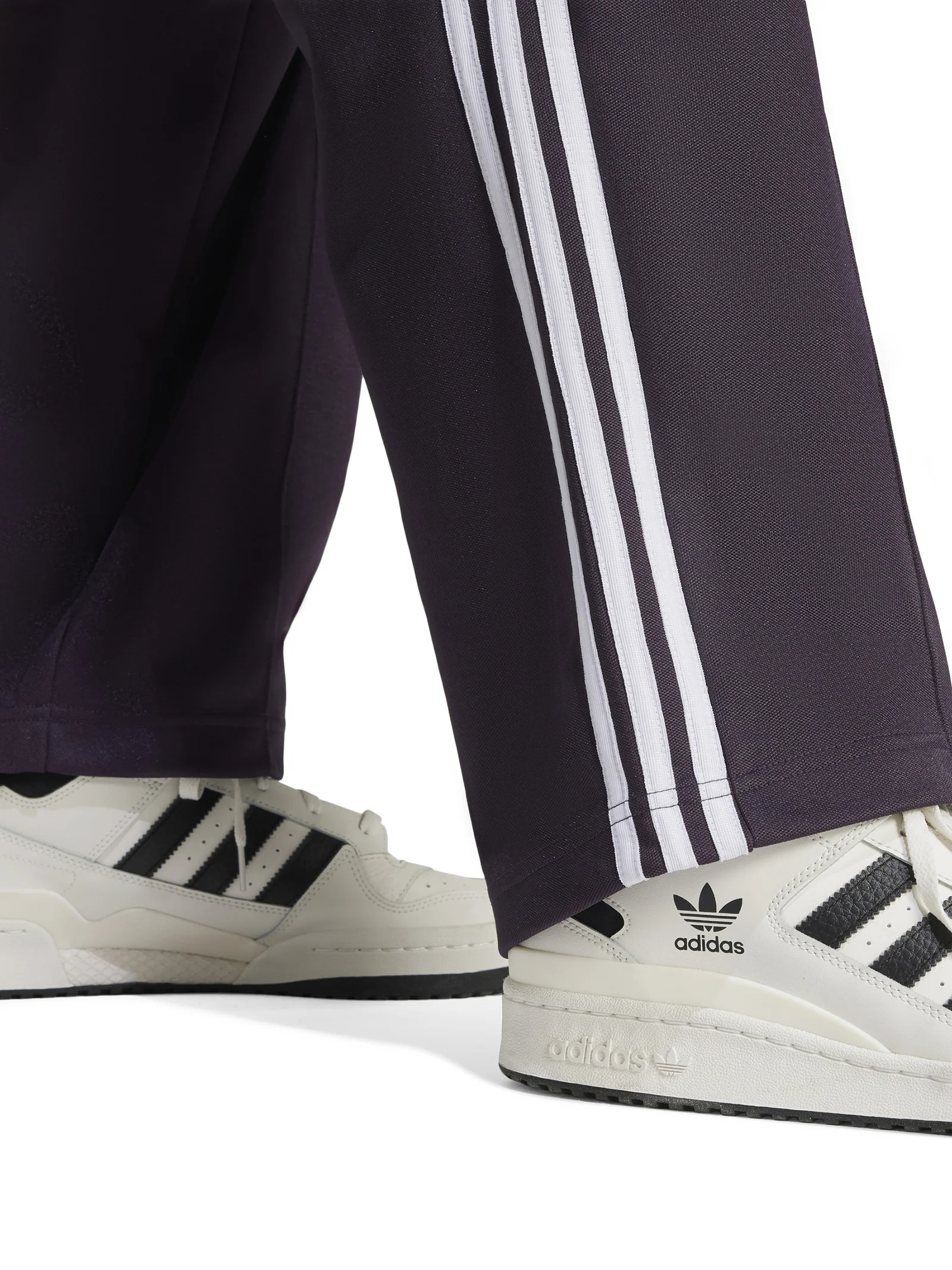 Mens Baggy Track Pants - Image 4