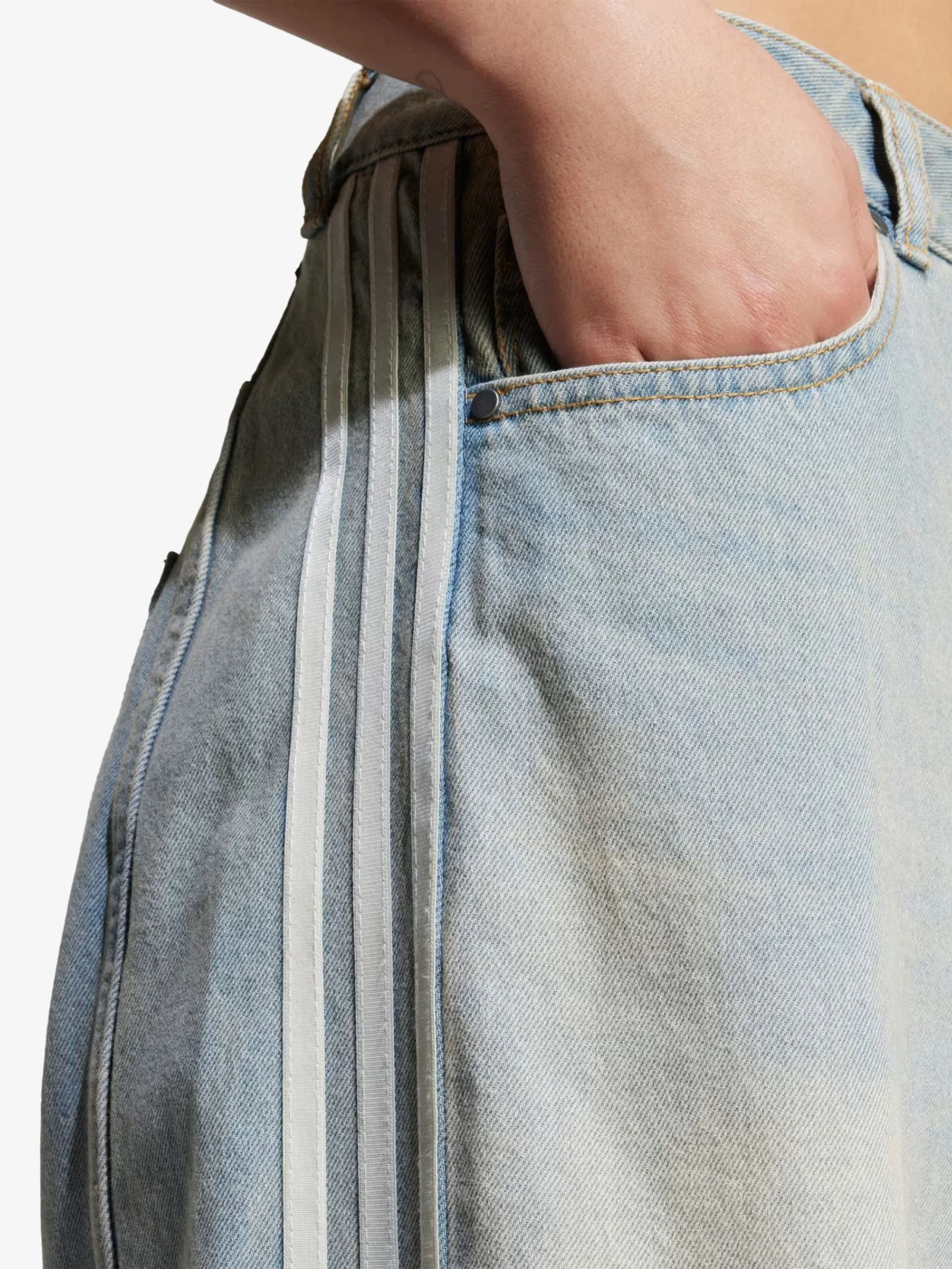 Banana Fitted Denim Pants - Image 3