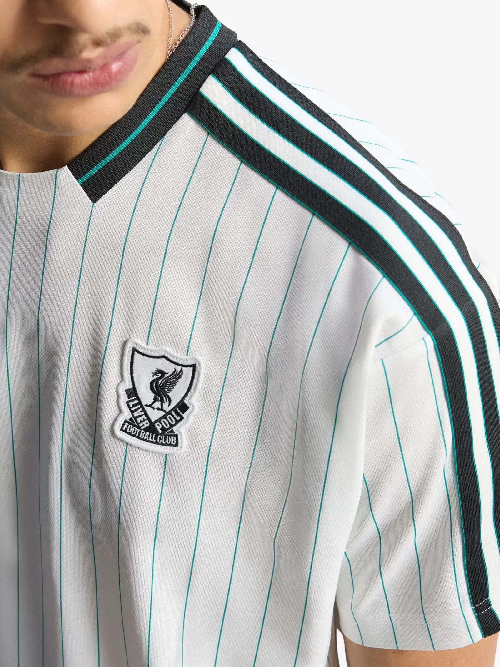 Liverpool FC Icon Jersey - Image 3
