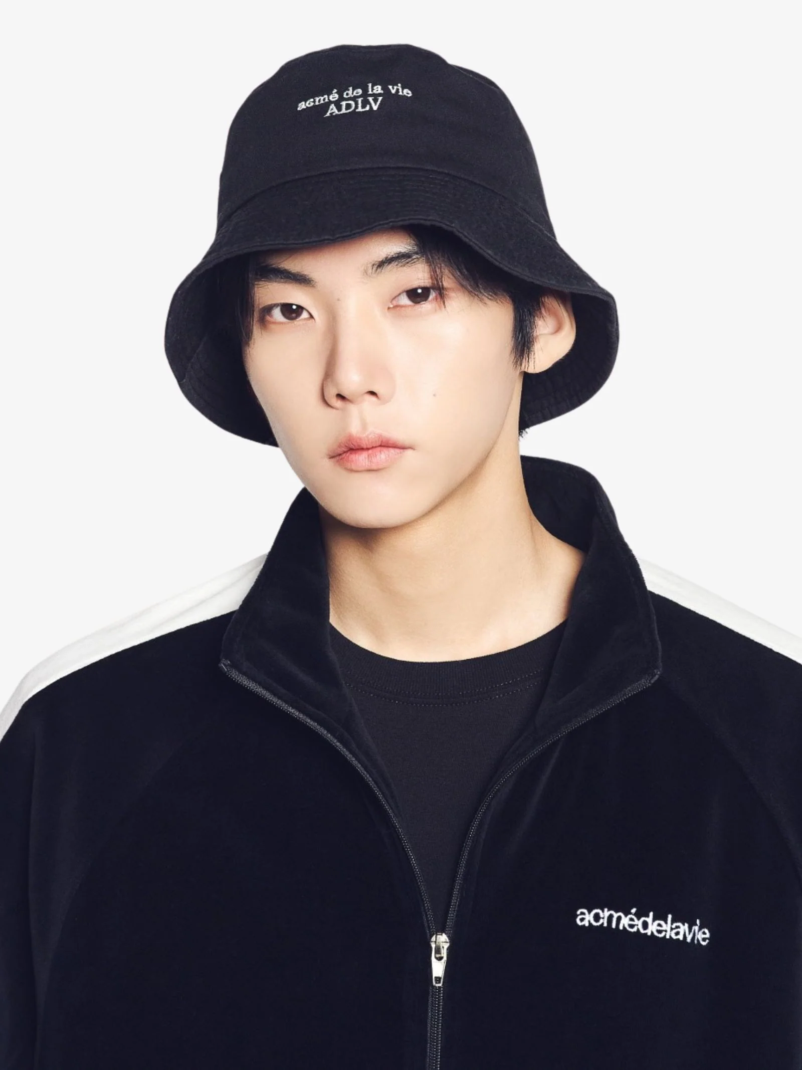 Basic Logo Bucket Hat - Image 3