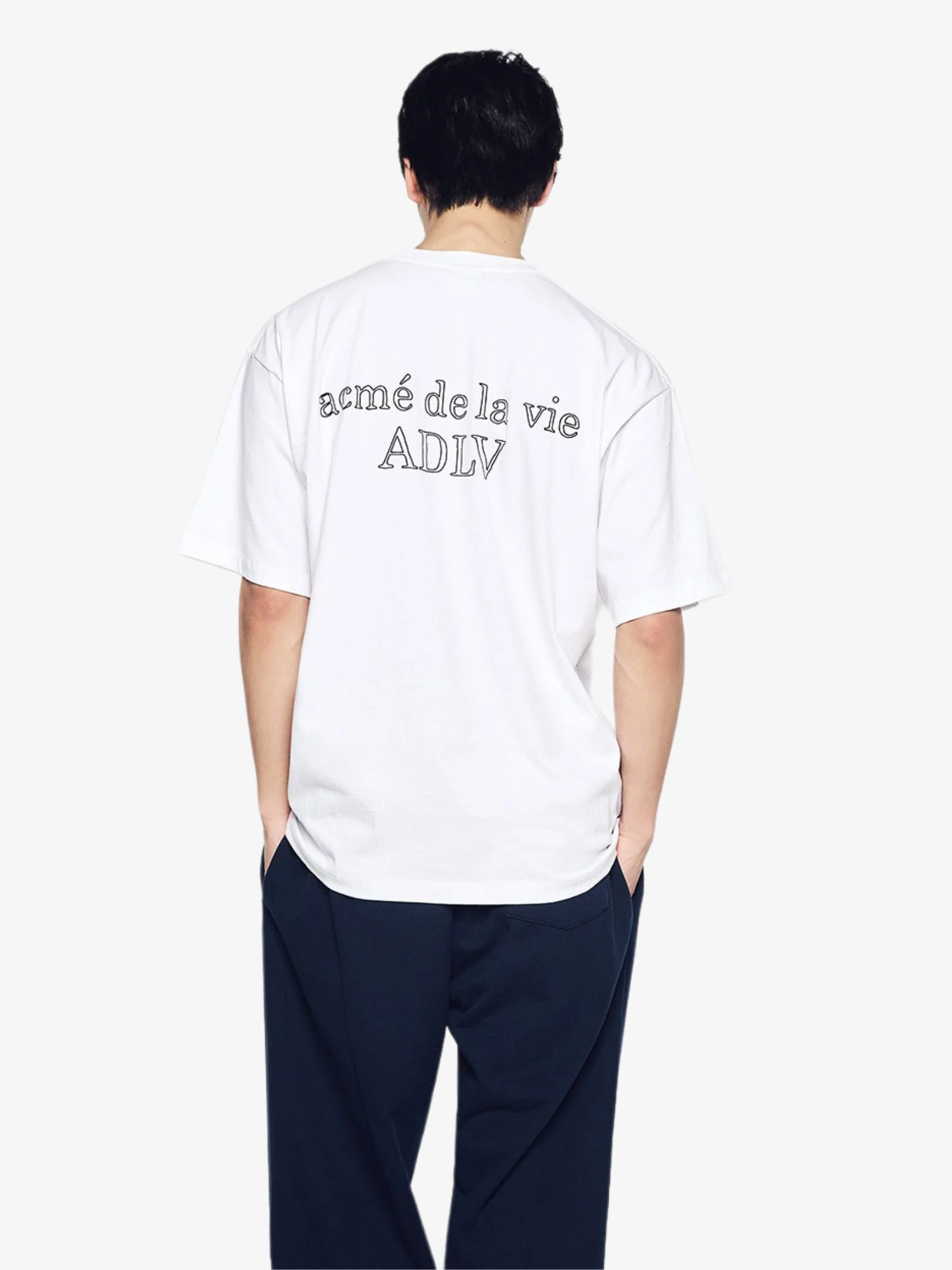 Border Line Basic Logo T-Shirt - Image 2