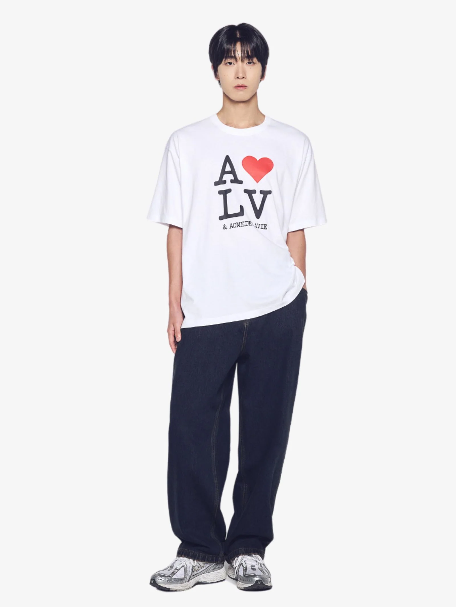 Love Adlv T-Shirt - Image 3