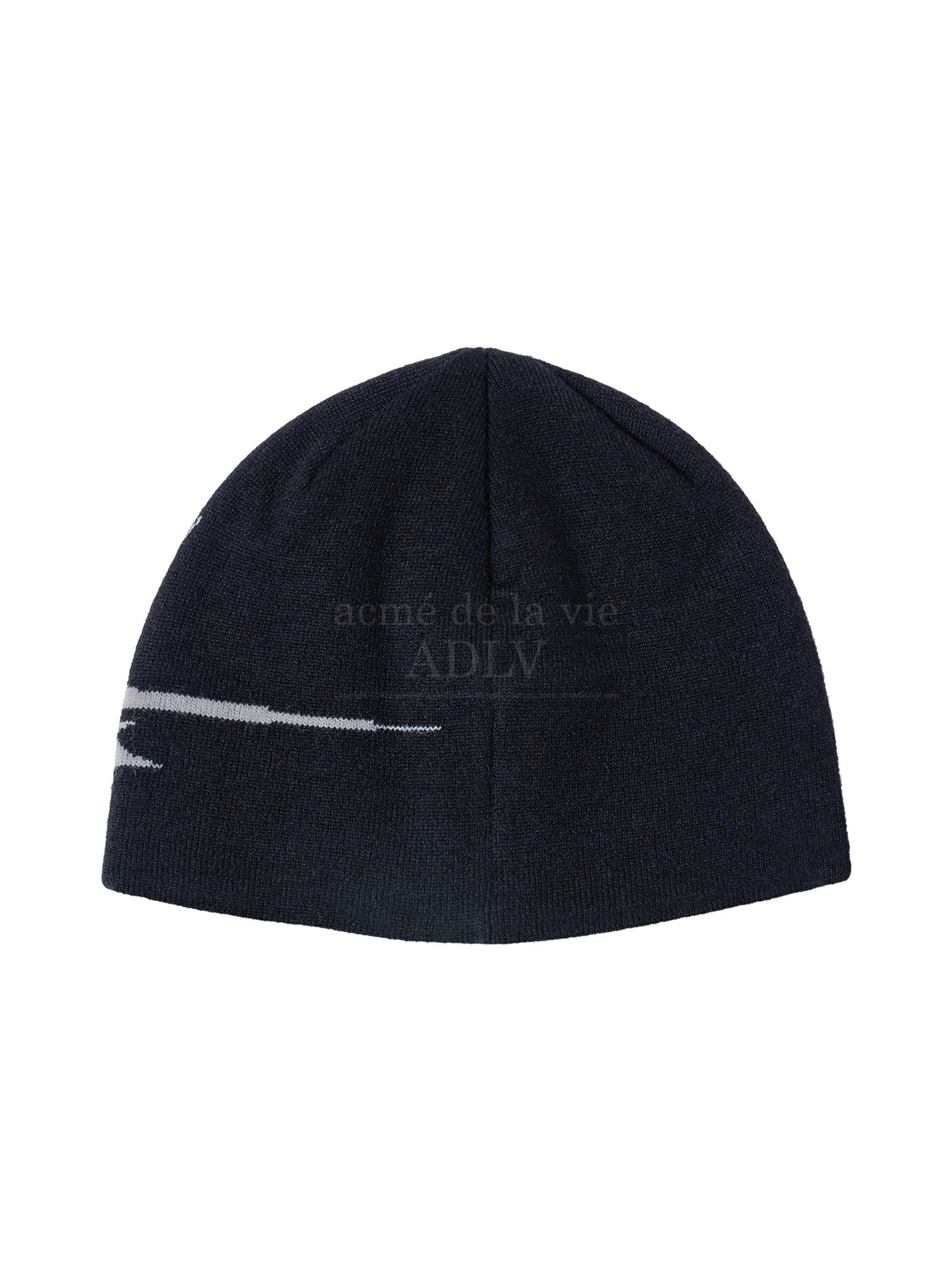 One Point Artwork Beanie - Image 4