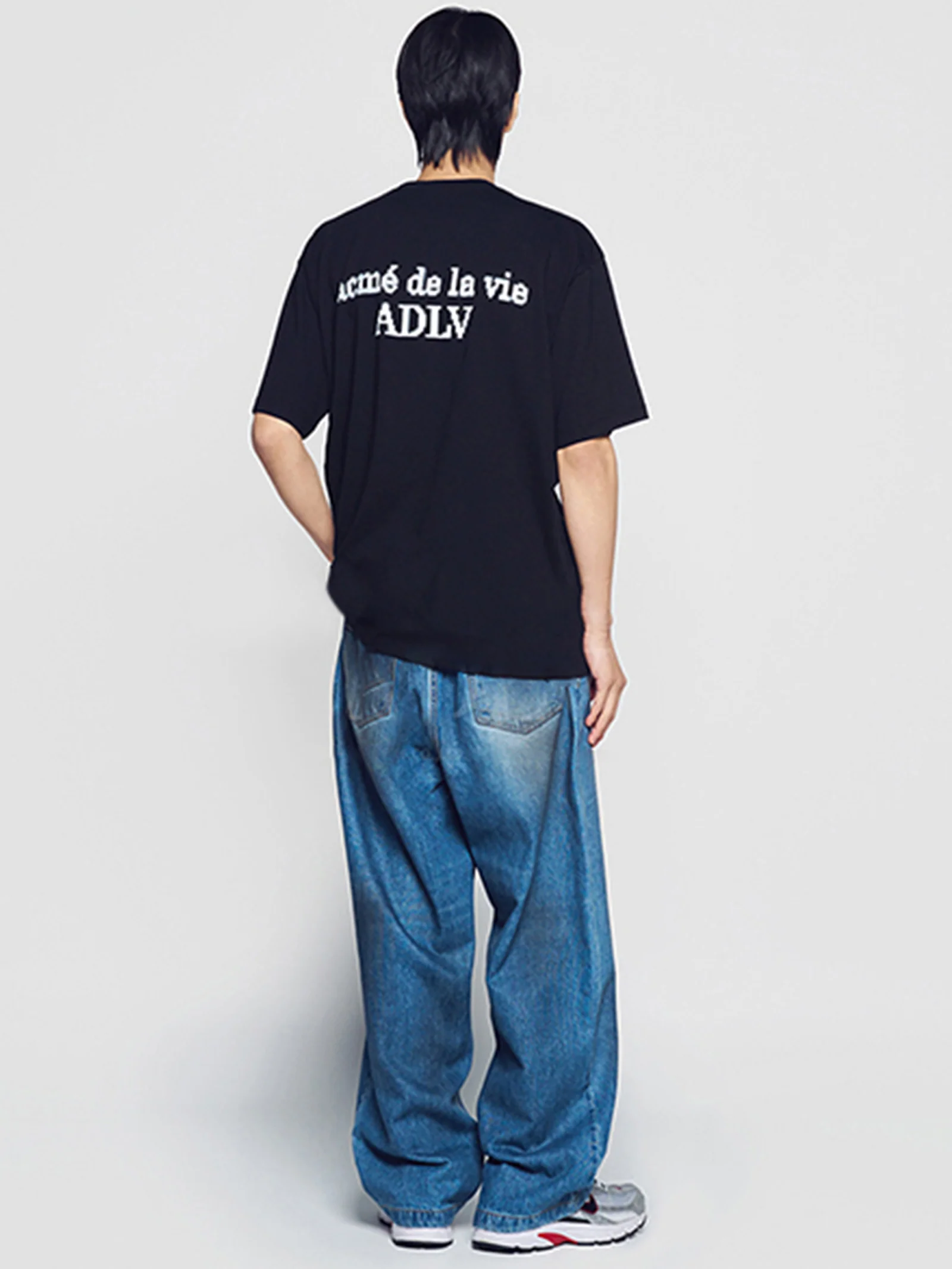 Pixel Basic Logo Tee - Image 4